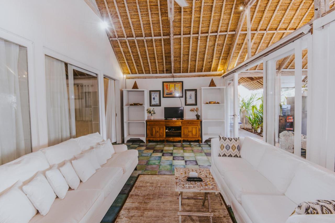 Four Bedroom Villa Beach Front
