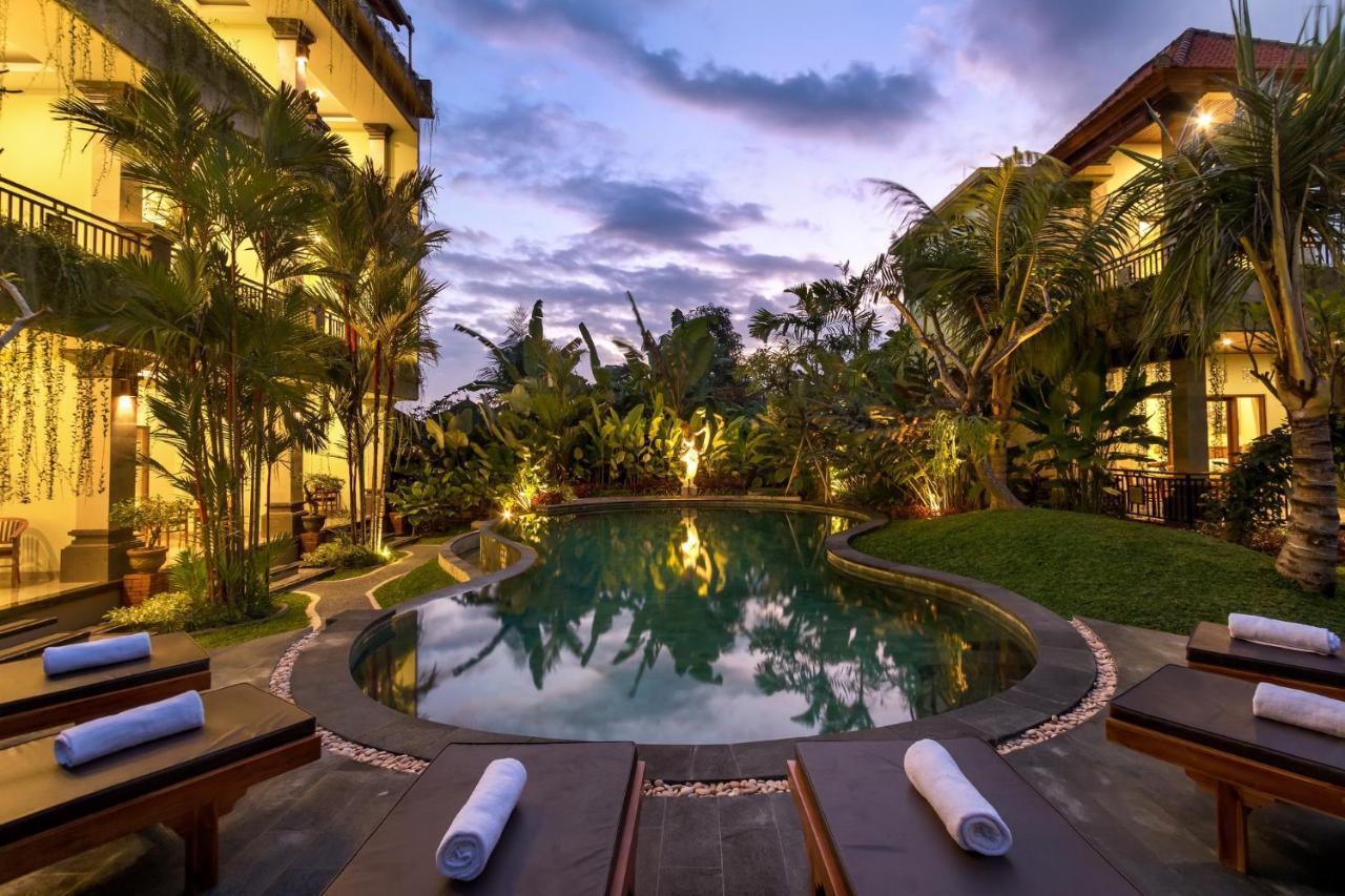 Double Room Pool View
