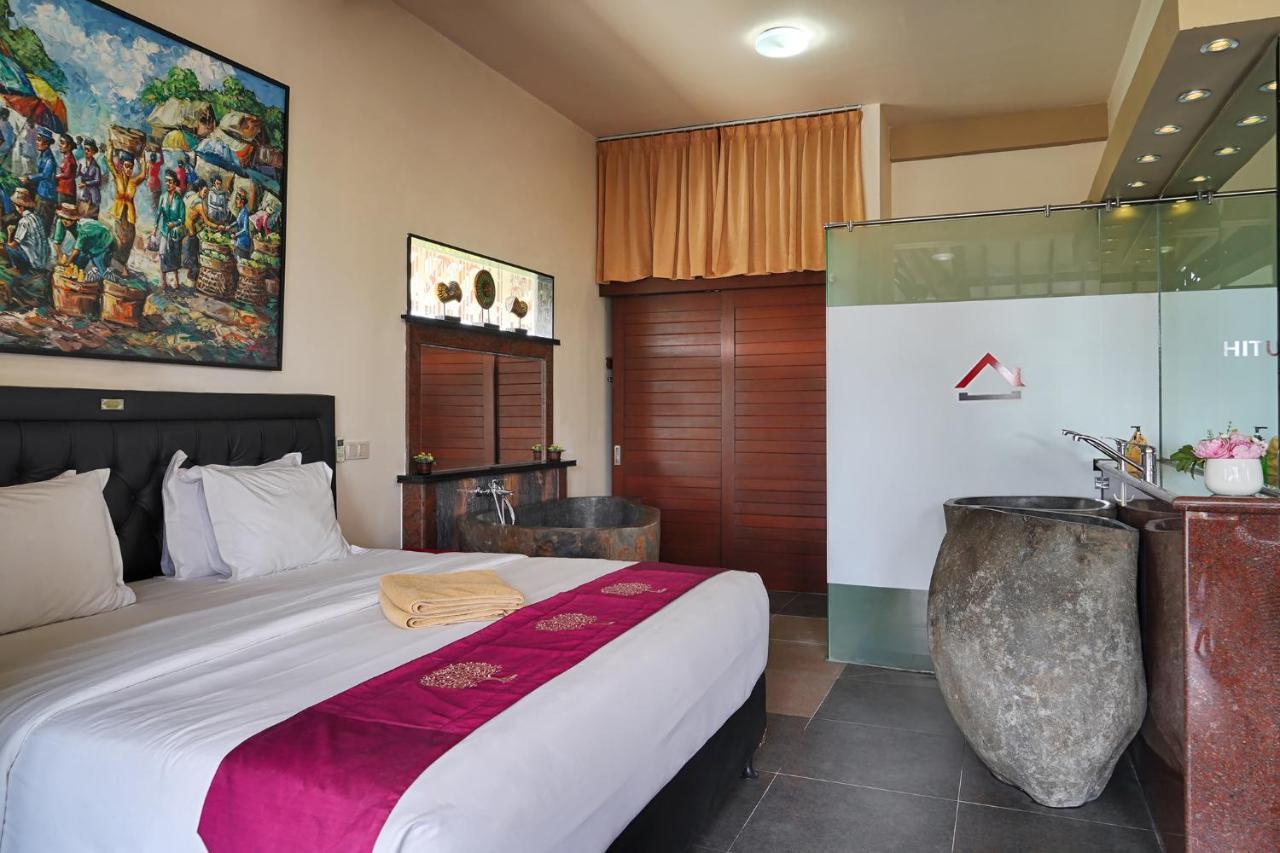 Deluxe Double Room Bath