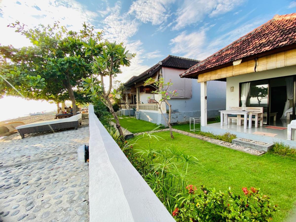 Beach-front Bungalow Ocean View