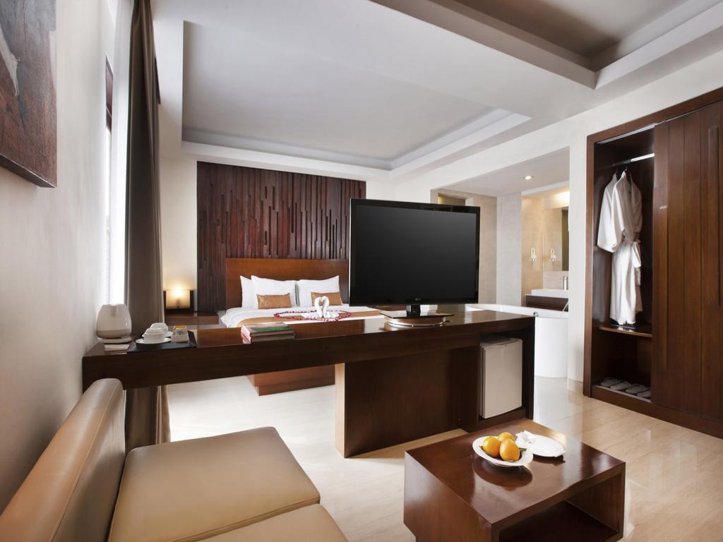Honeymoon King Suite,1277656912:JPEG