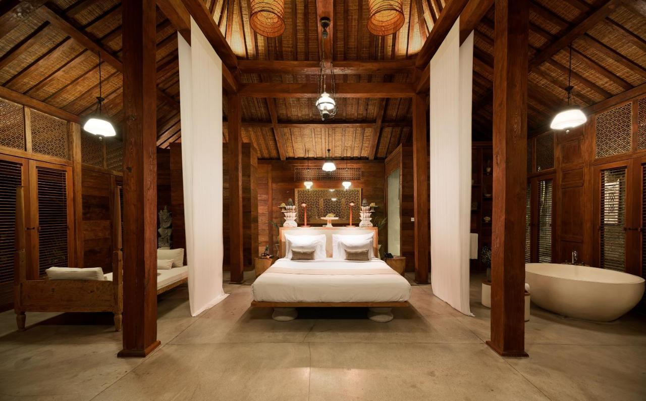 Wooden One-Bedroom Luxury Villa Yoga Activities