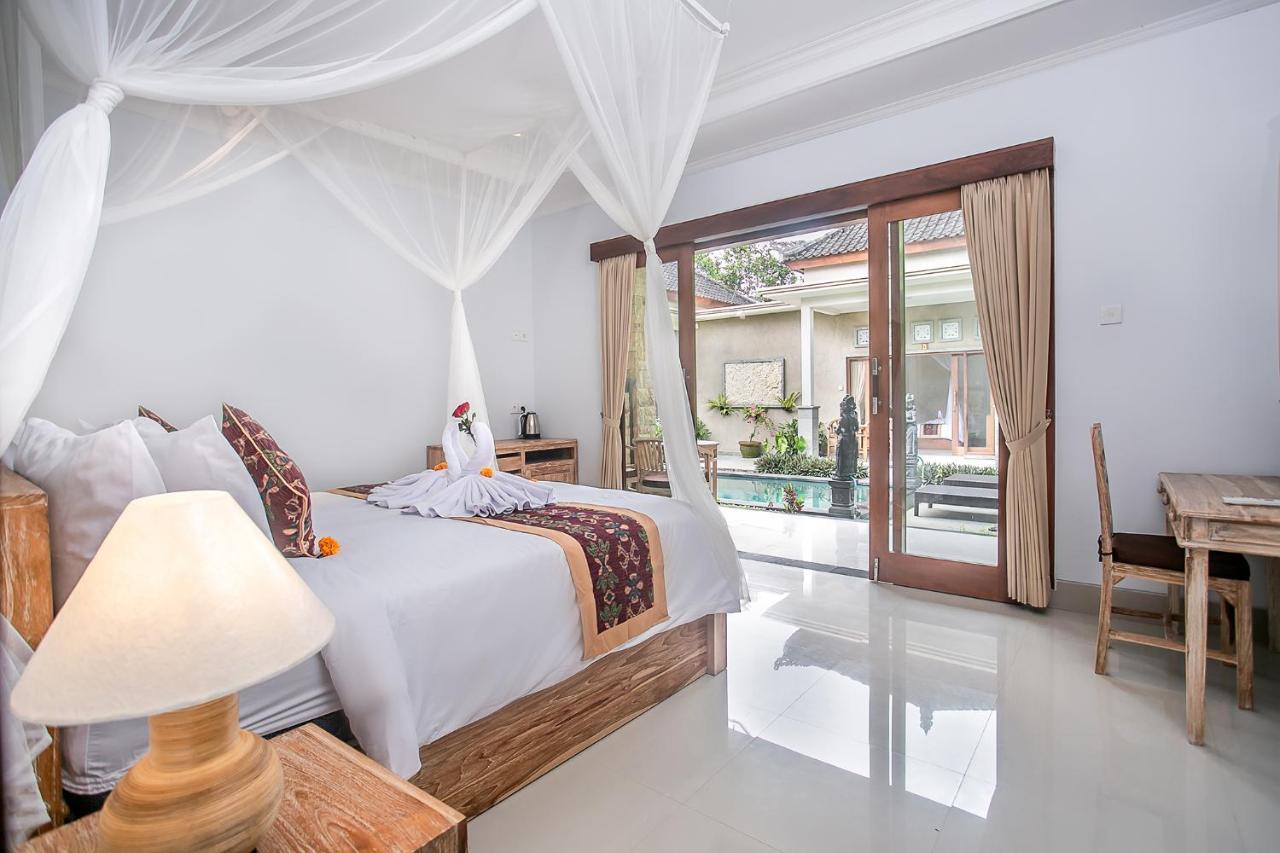 King Room Pool View
