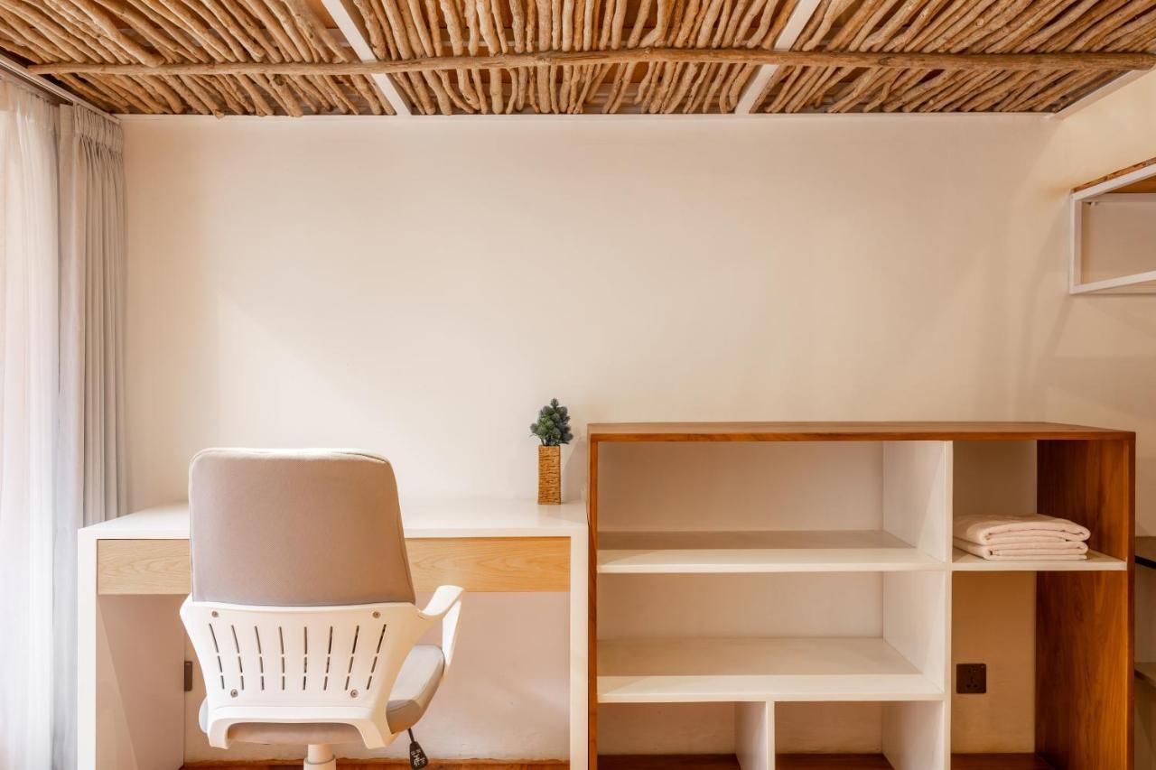 Studio Split Level