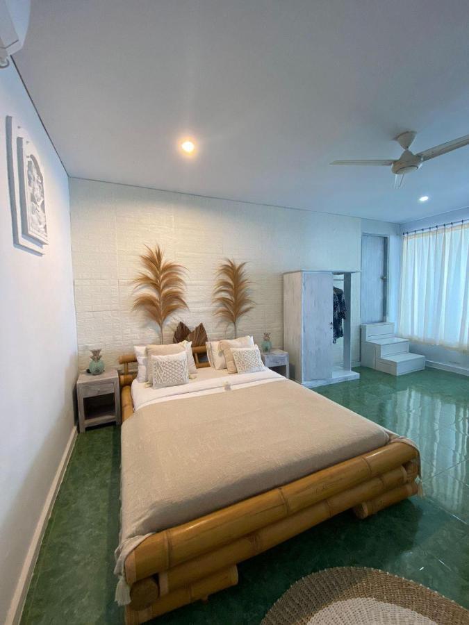 Studio Apartment Sea View