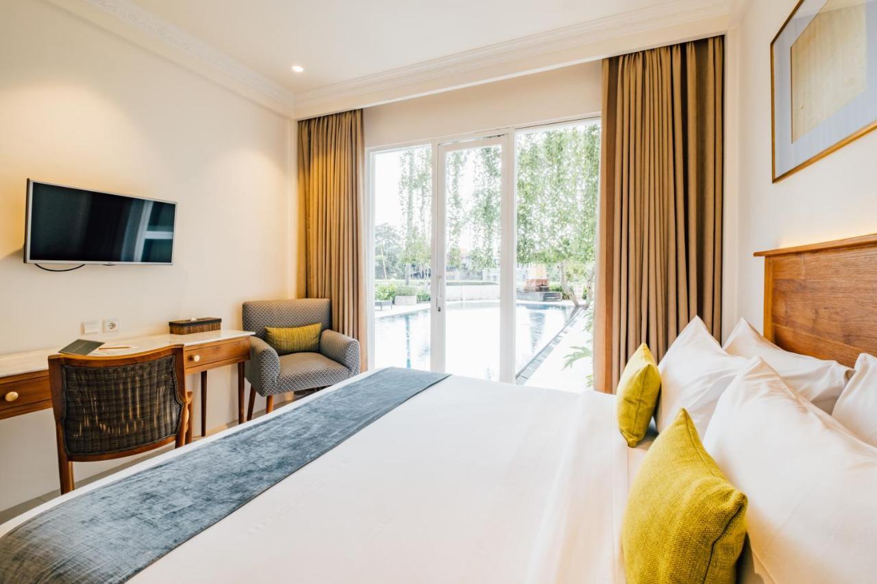Chambre Double ou Lits Jumeaux Supérieure - Vue sur Piscine