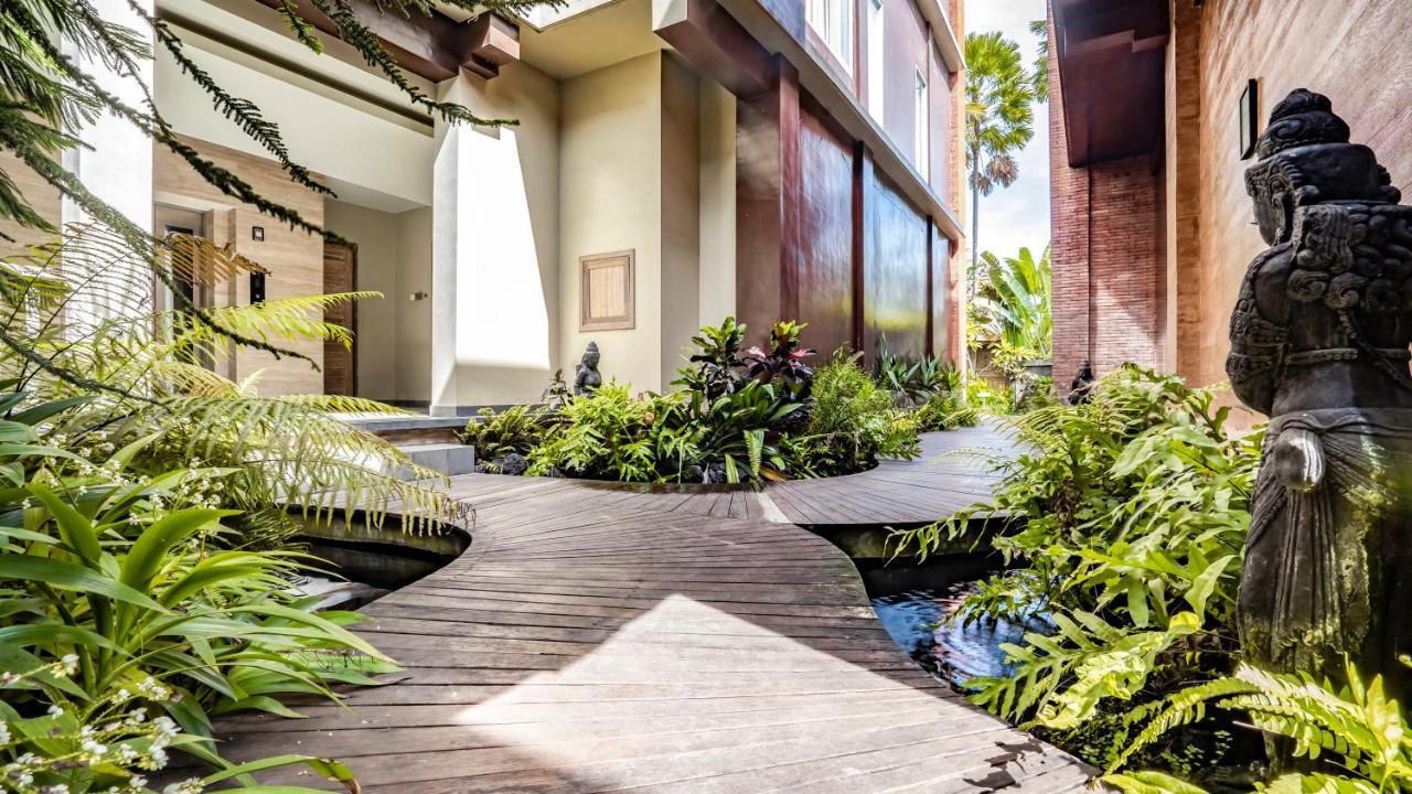 Deluxe Garden View Room