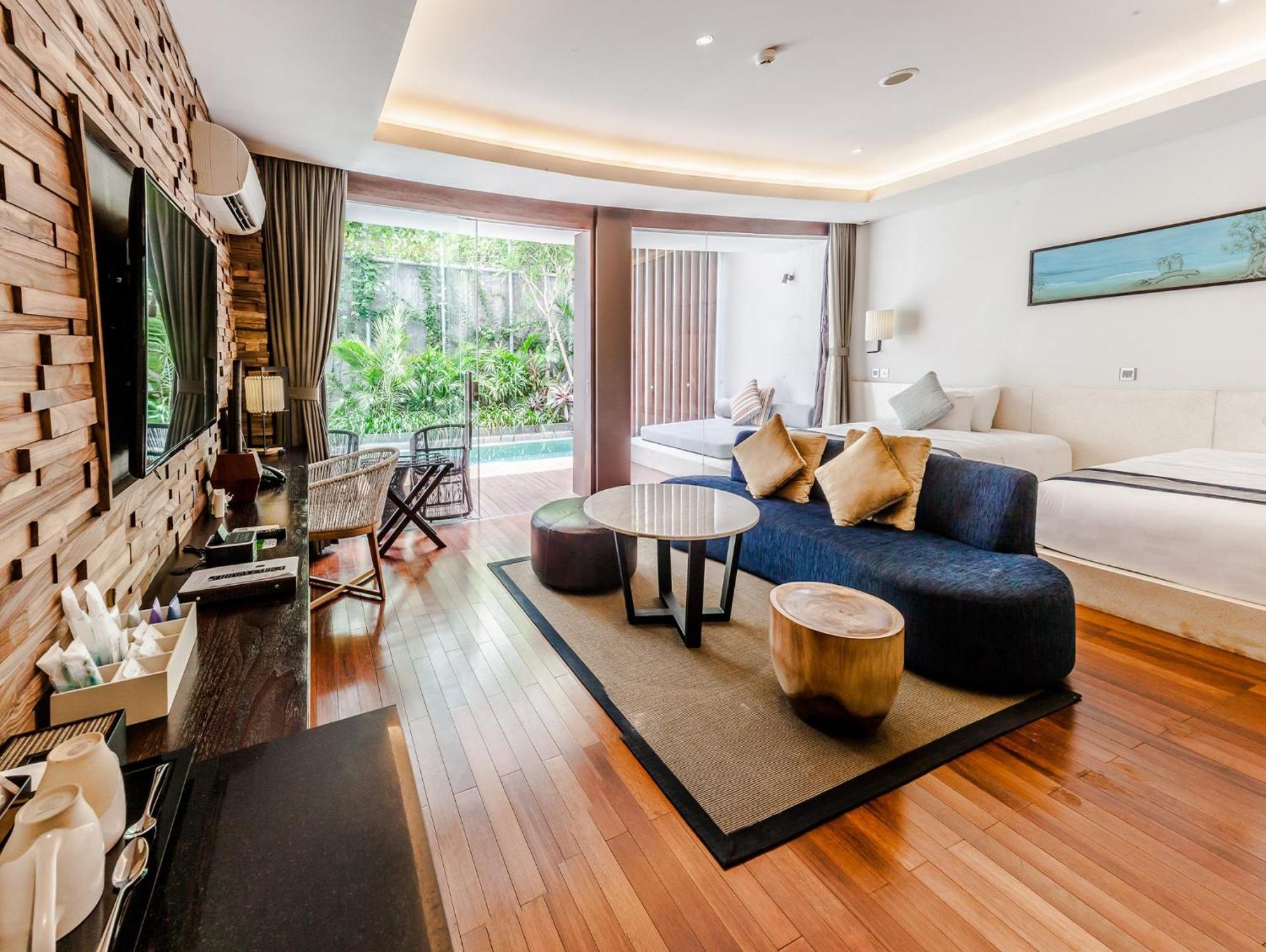 Pool Suite Complimentary Mini Bar Sauna & Ice Plunge Facilities,1436847187:JPEG