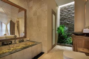 Deluxe Double or Twin Room 60 Minutes Massage,1039513303:JPEG
