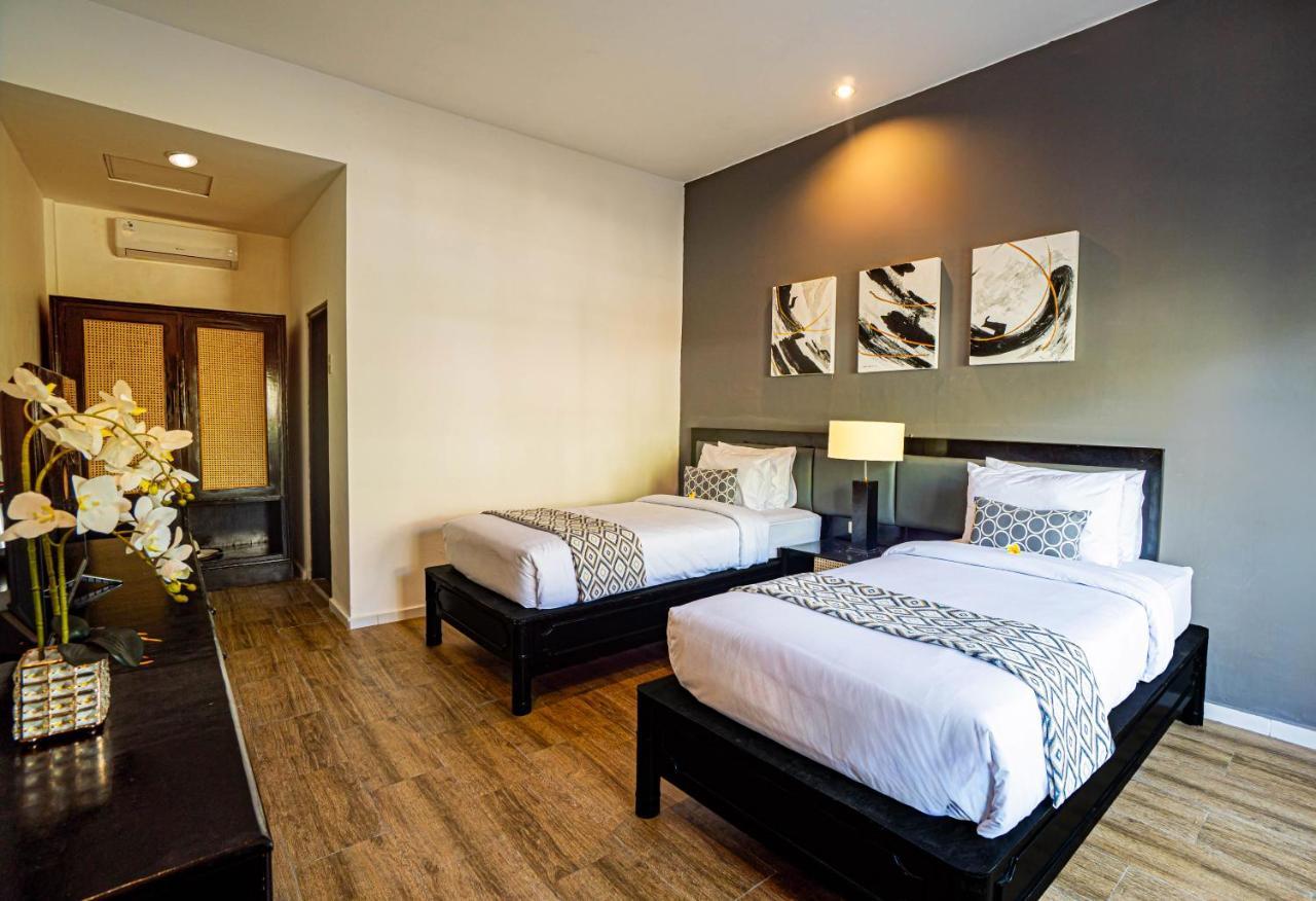 Superior Double or Twin Room Pool View