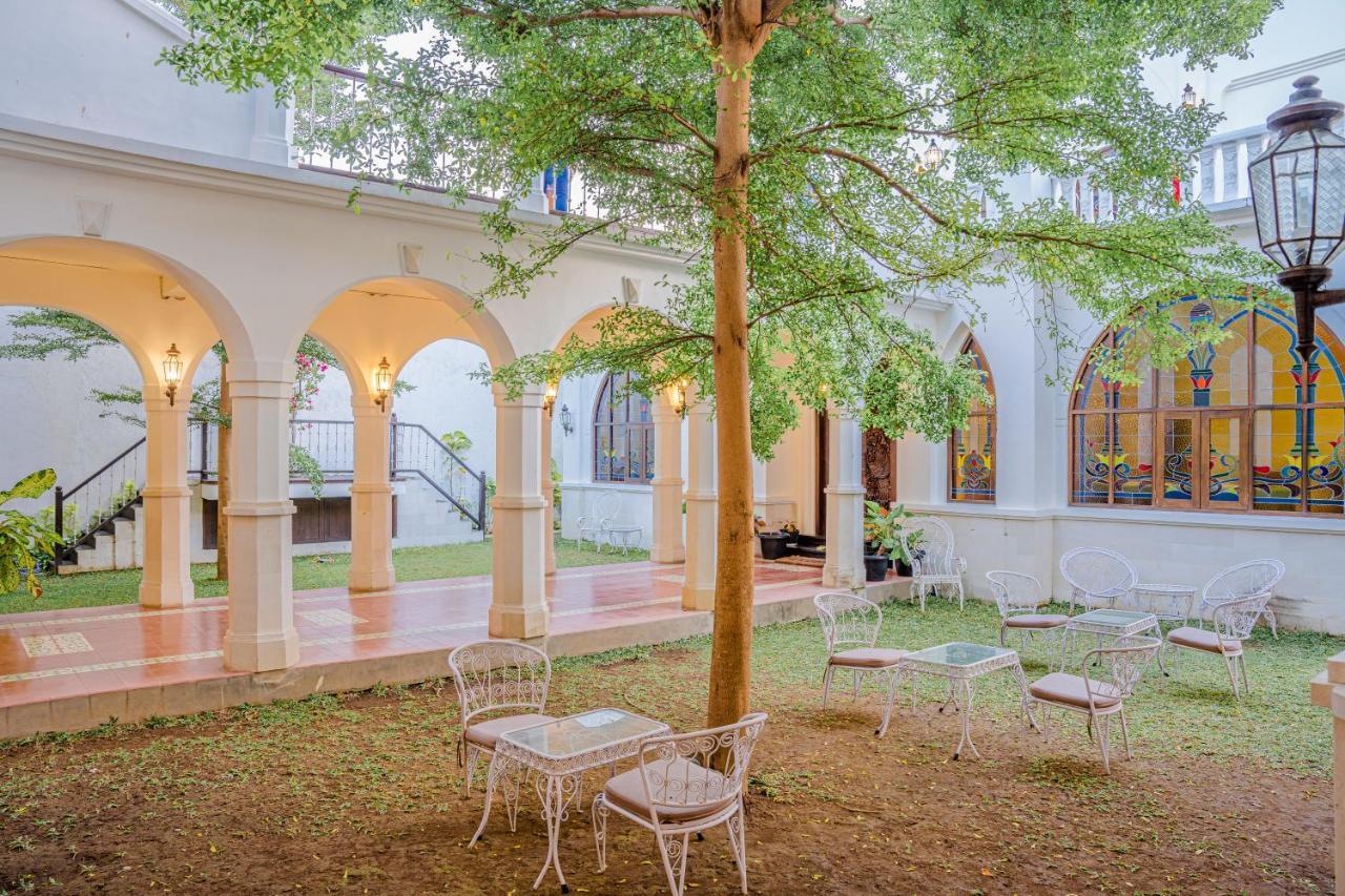 Deluxe Double Room Garden View