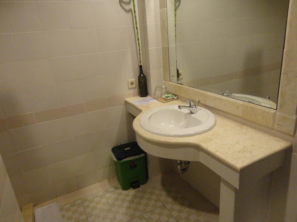 Two Standard Double or Twin Room,1213063438:JPEG