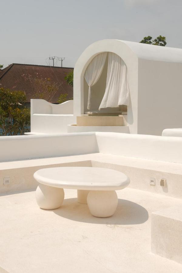 Poolside Suite Room 2