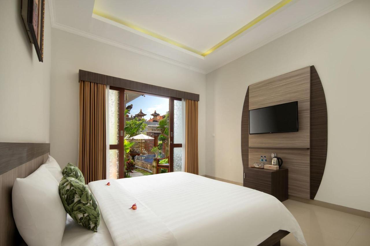 King Room Pool View