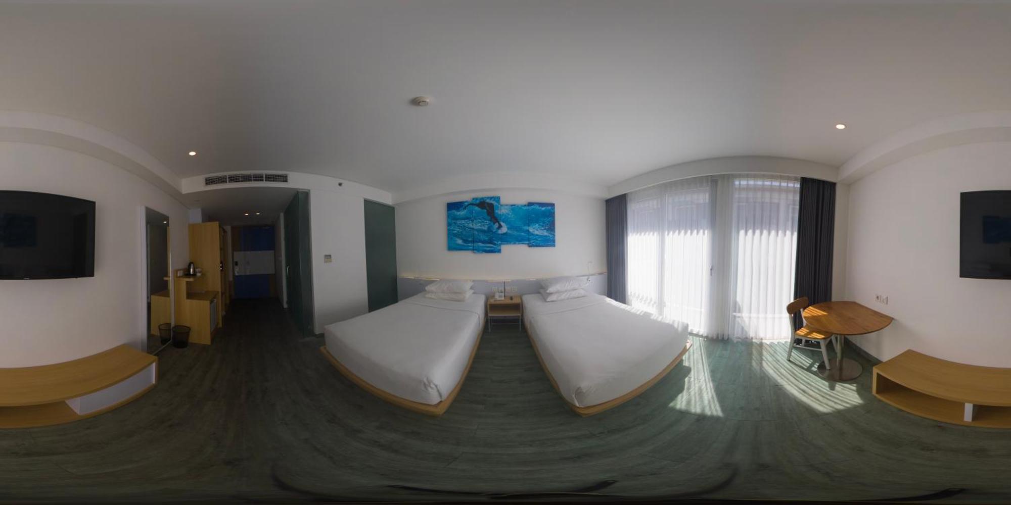 Premium Deluxe Twin Room,1527866356:JPEG