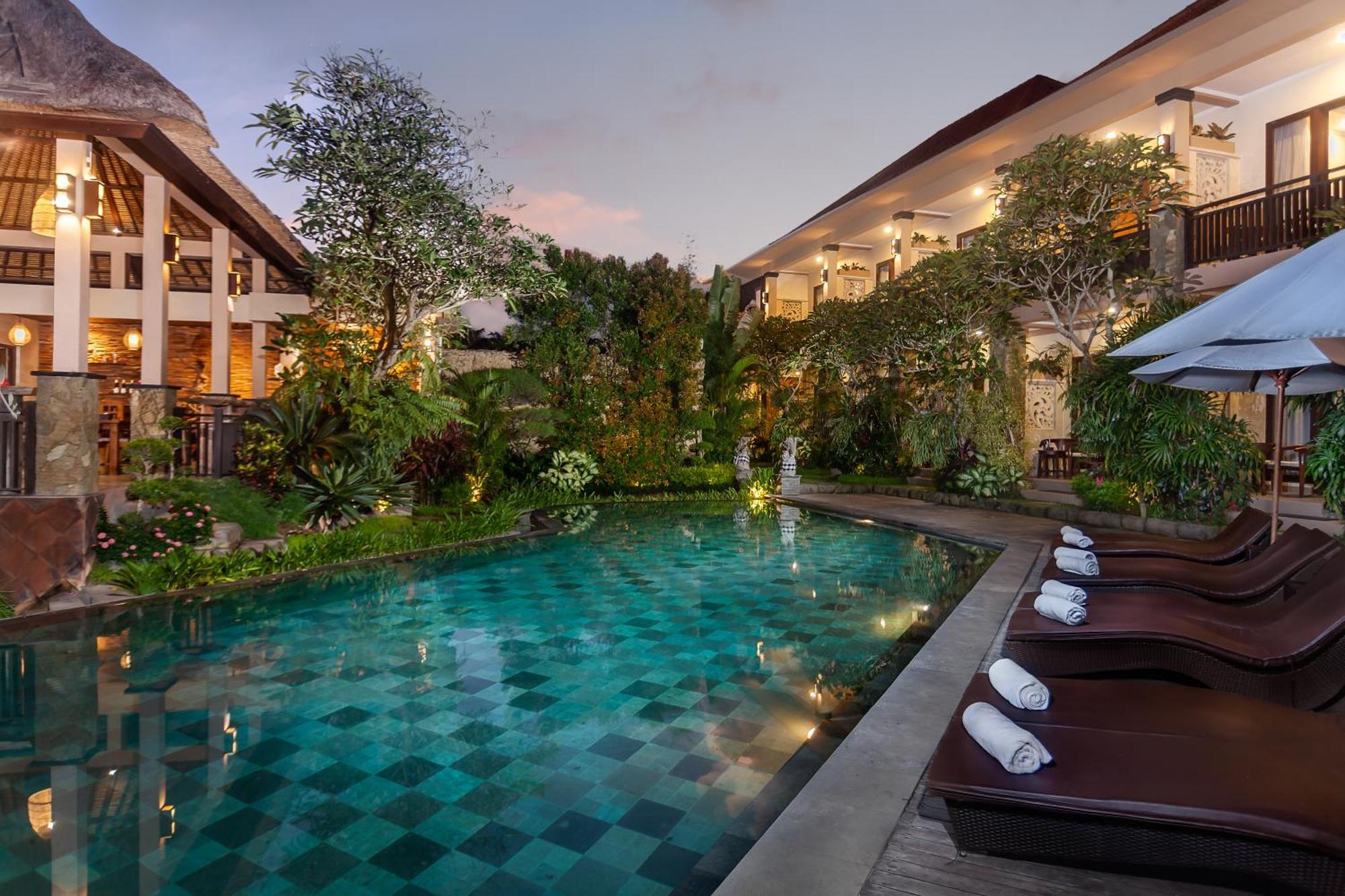King Suite Pool View Benefits