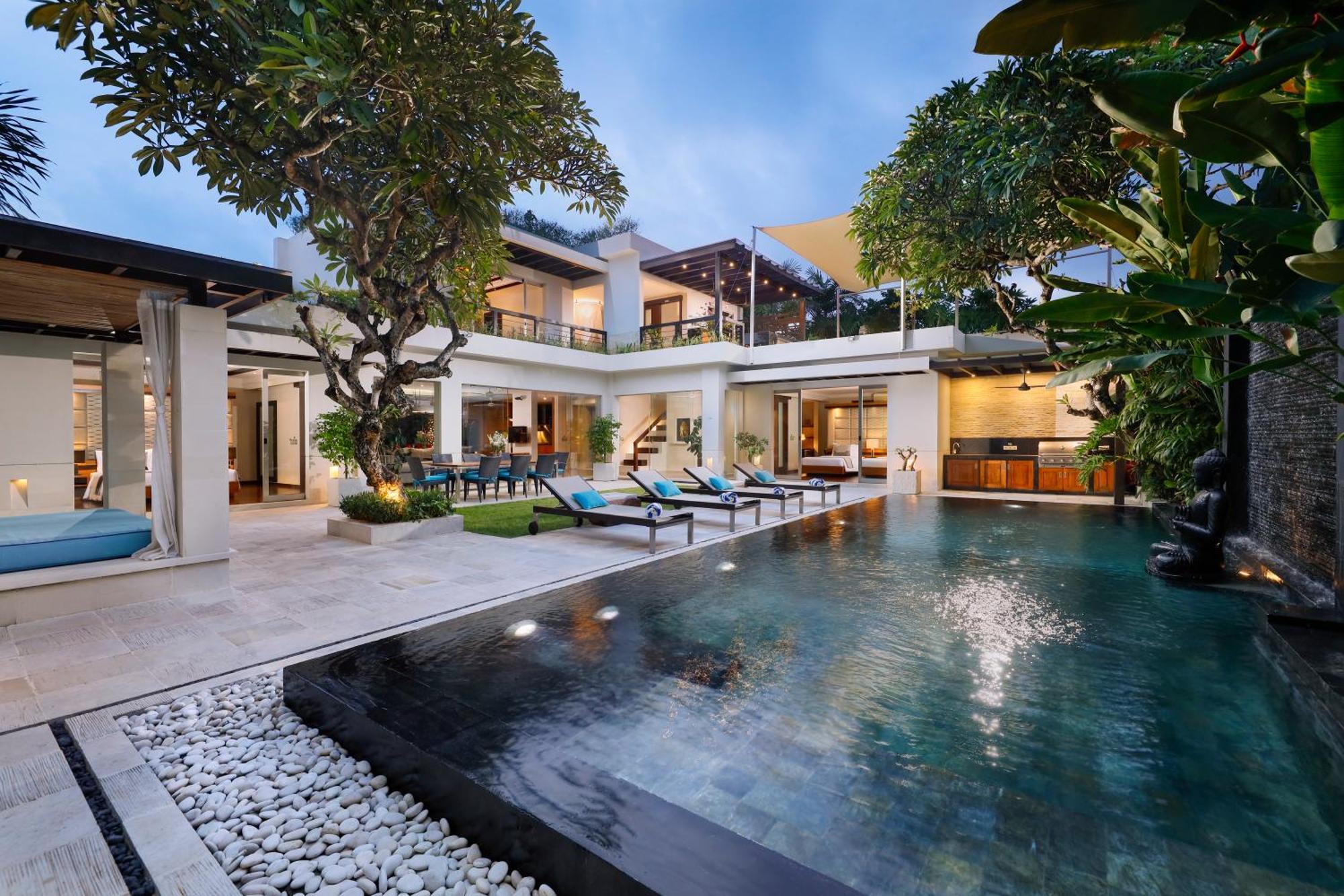 Three-Bedroom Villa Private Pool