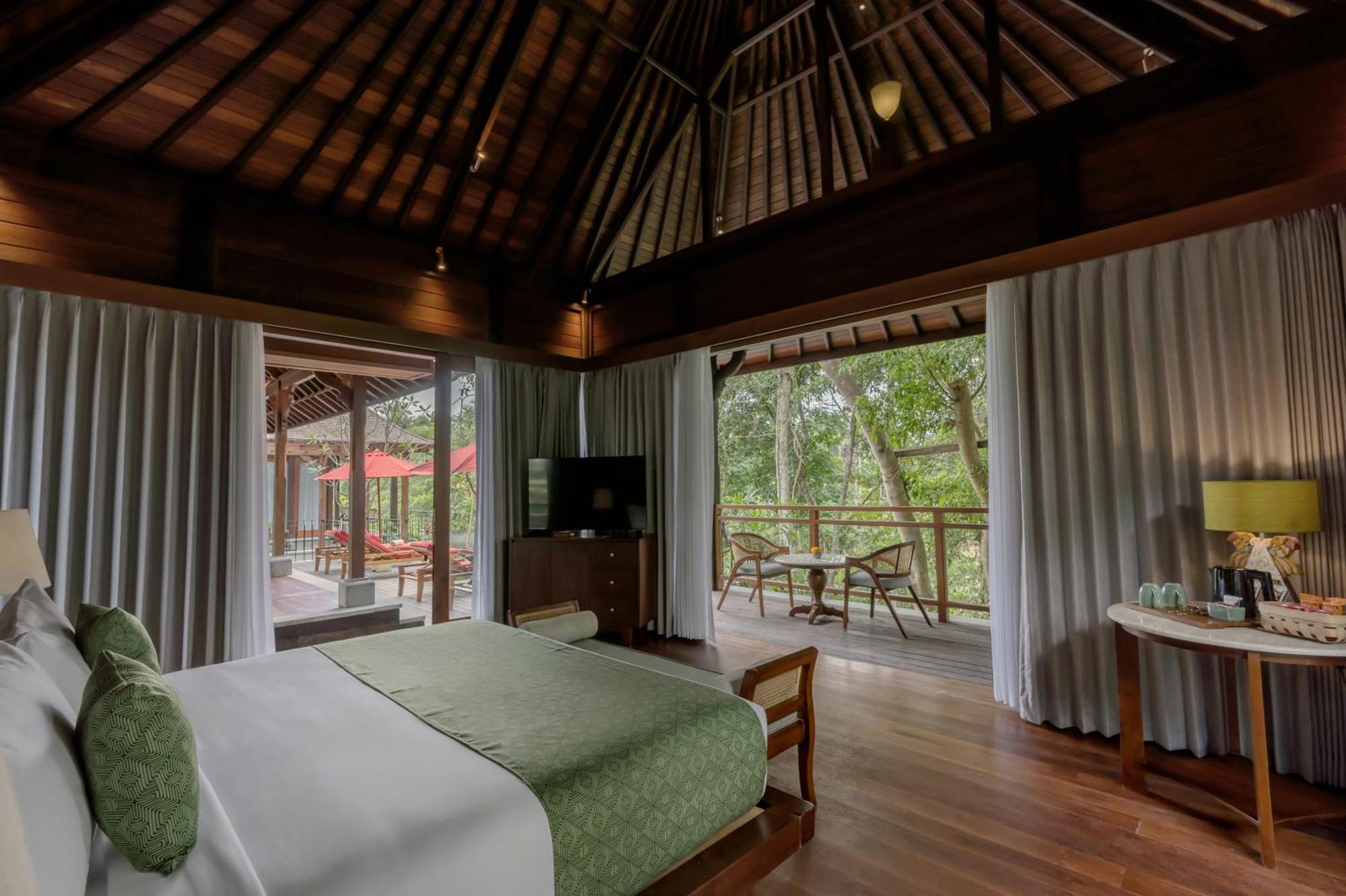 Panoramic Penthouse Family Villa with Pool with Free Benefit