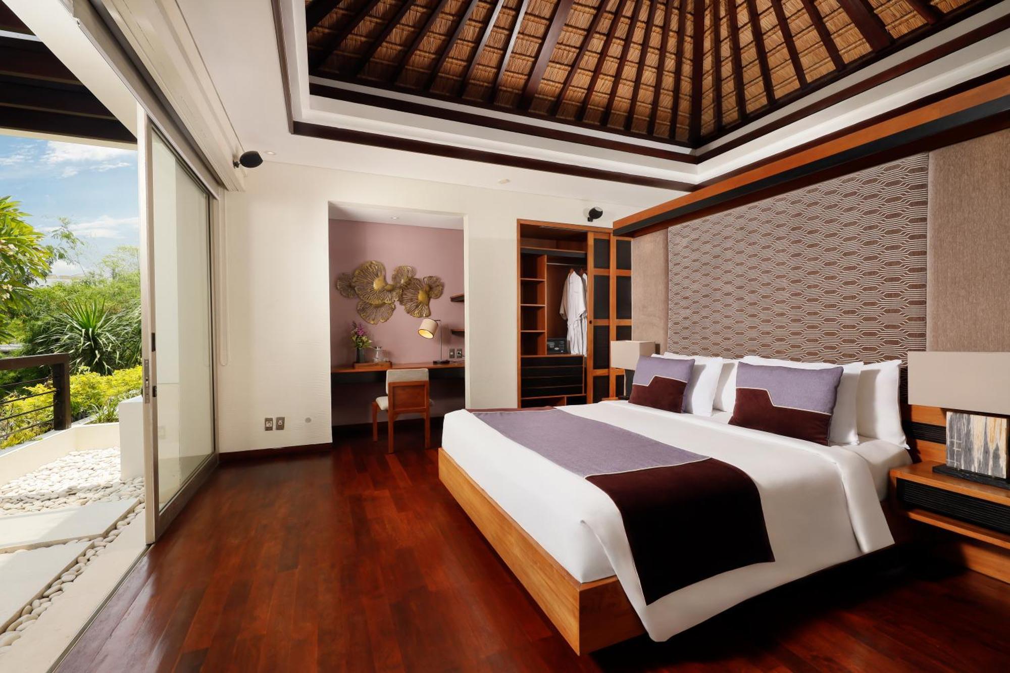 Three-Bedroom Villa Private Pool
