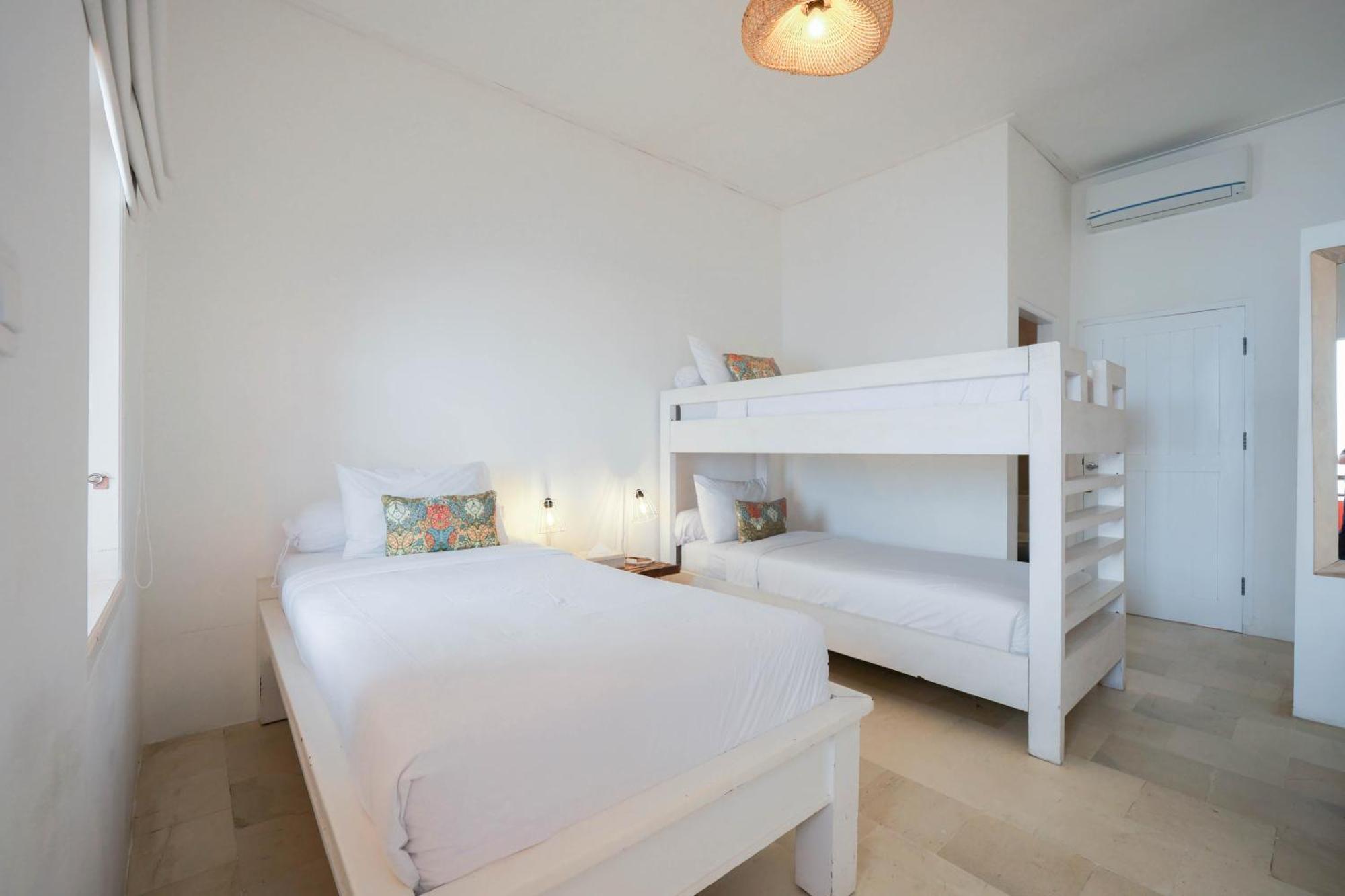 Triple Room Balcony