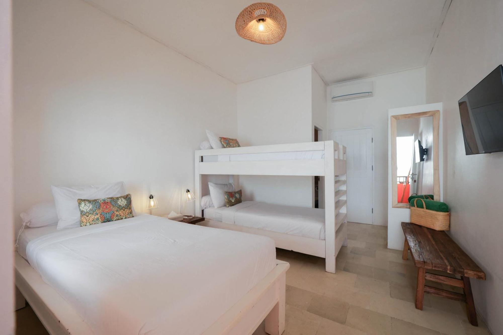 Triple Room Balcony