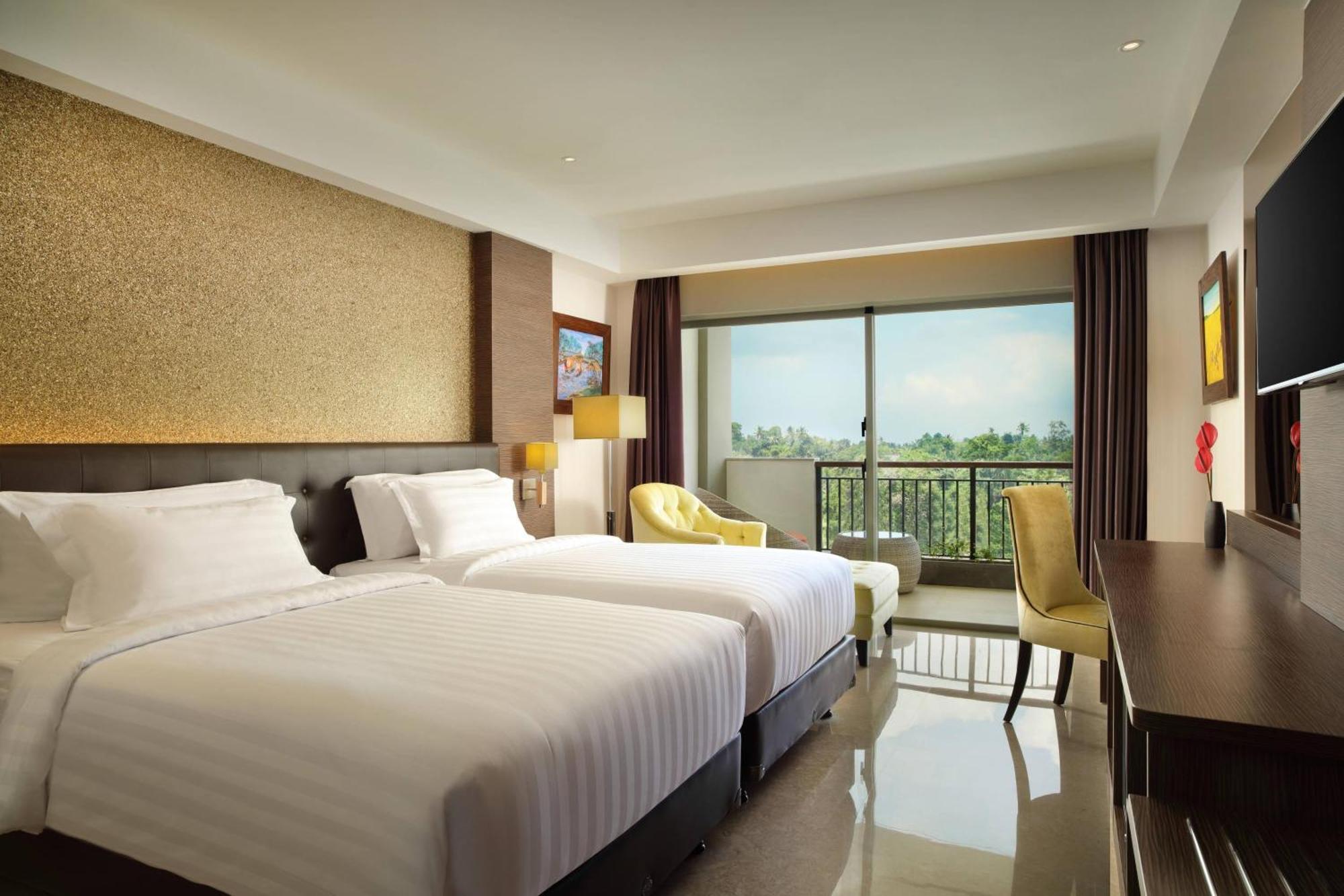 Deluxe Twin Balcony Room Pool View daily shuttle to Ubud City Photo Session Art Gallery Visit 24-hour access to Fitness Center Welcome Drink Kids Activities,1634444872:JPEG