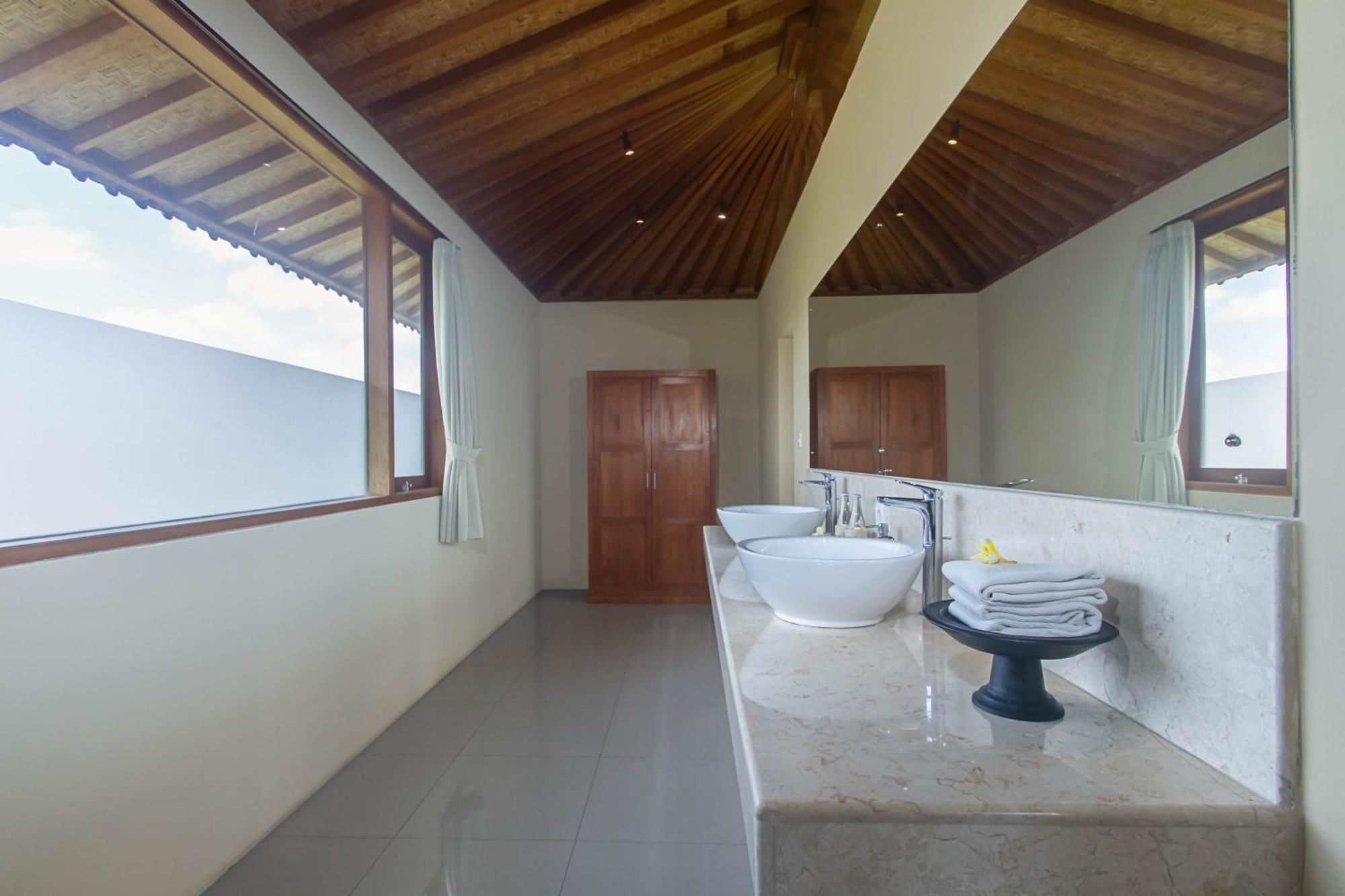 Family Two-Bedroom Villa Rice Field View