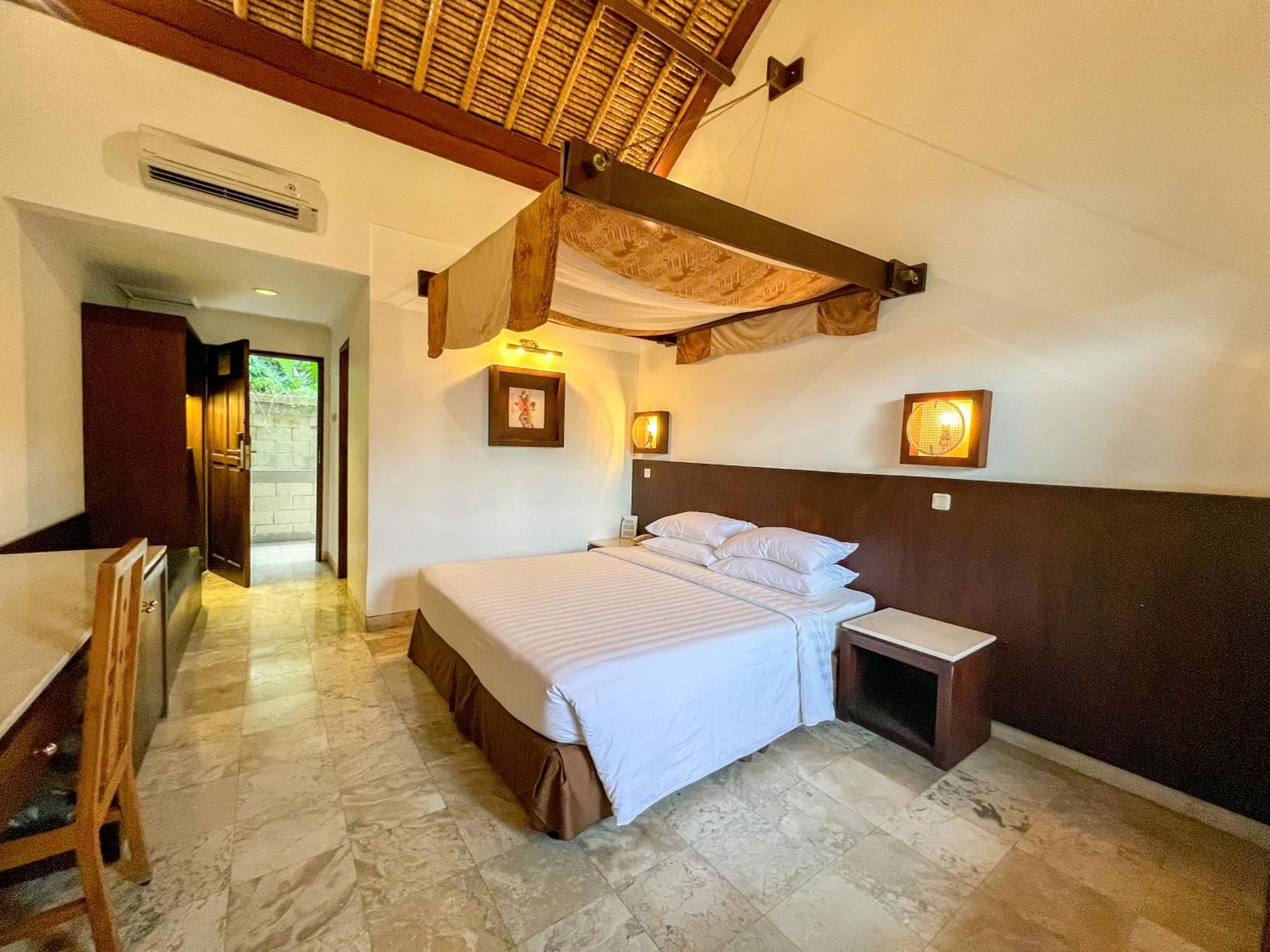Deluxe Double or Twin Room Pool View,1553057050:JPEG