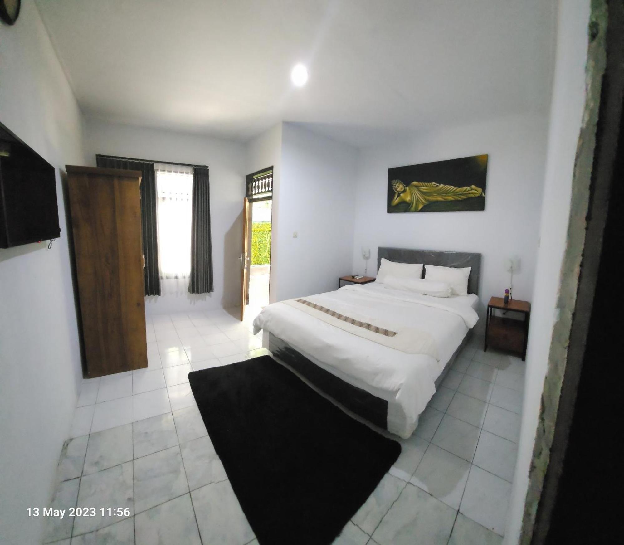Double Room,1594039189:JPEG