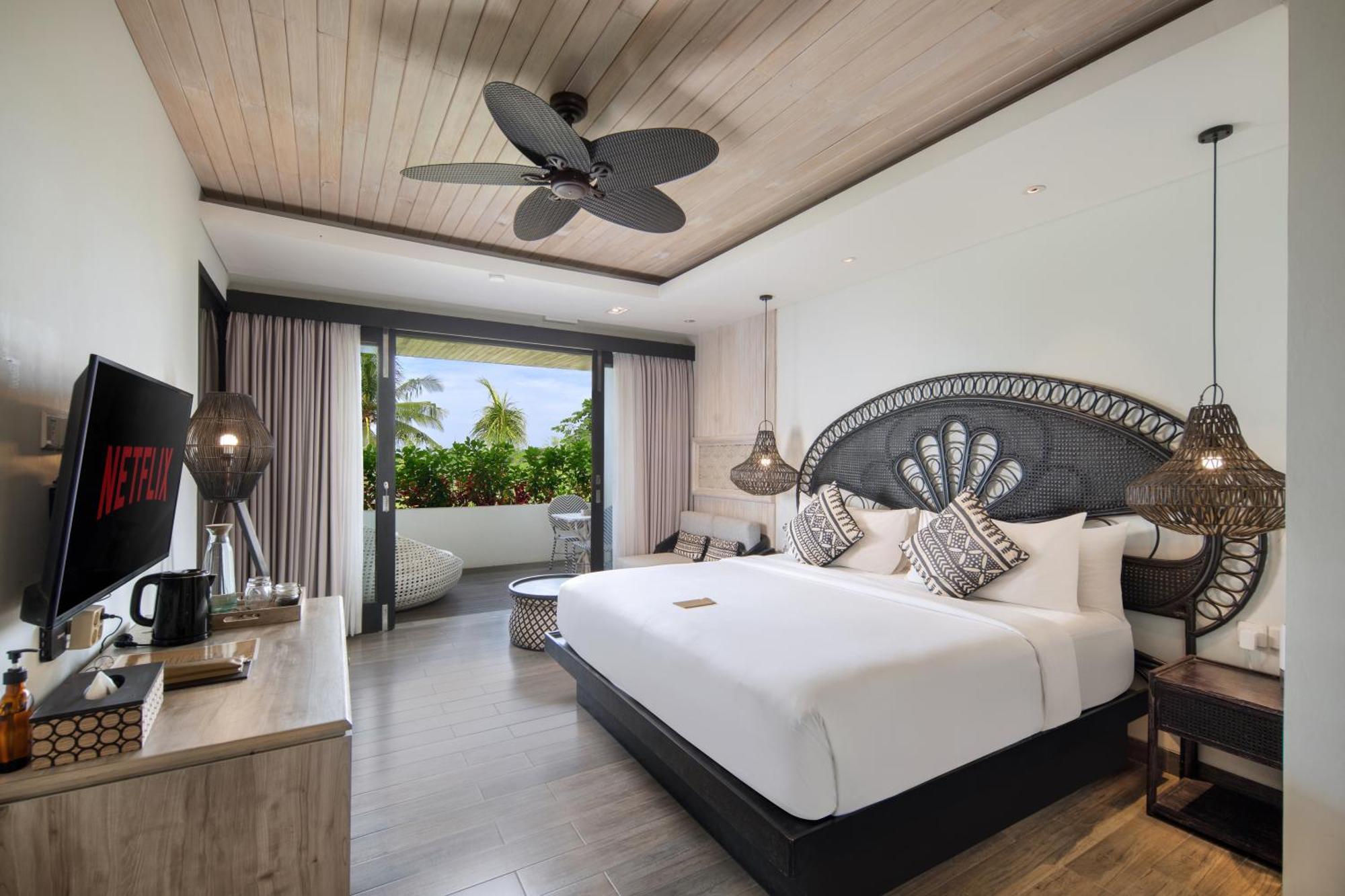 Deluxe Double Room with Balcony