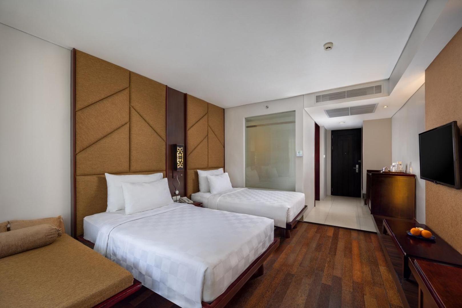 Deluxe Twin Room Pool View