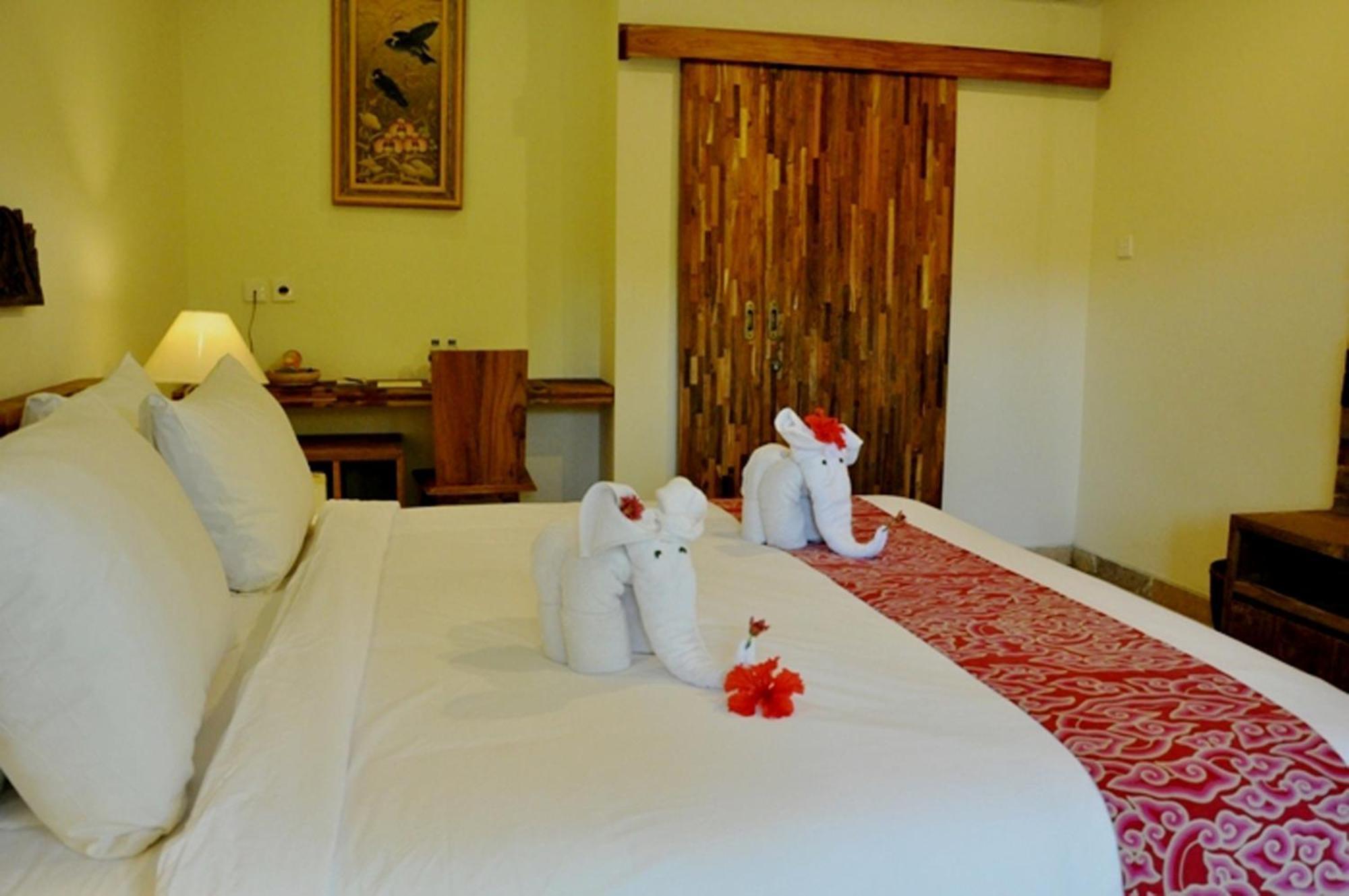 Deluxe Room Welcome Massage Afternoon Tea
