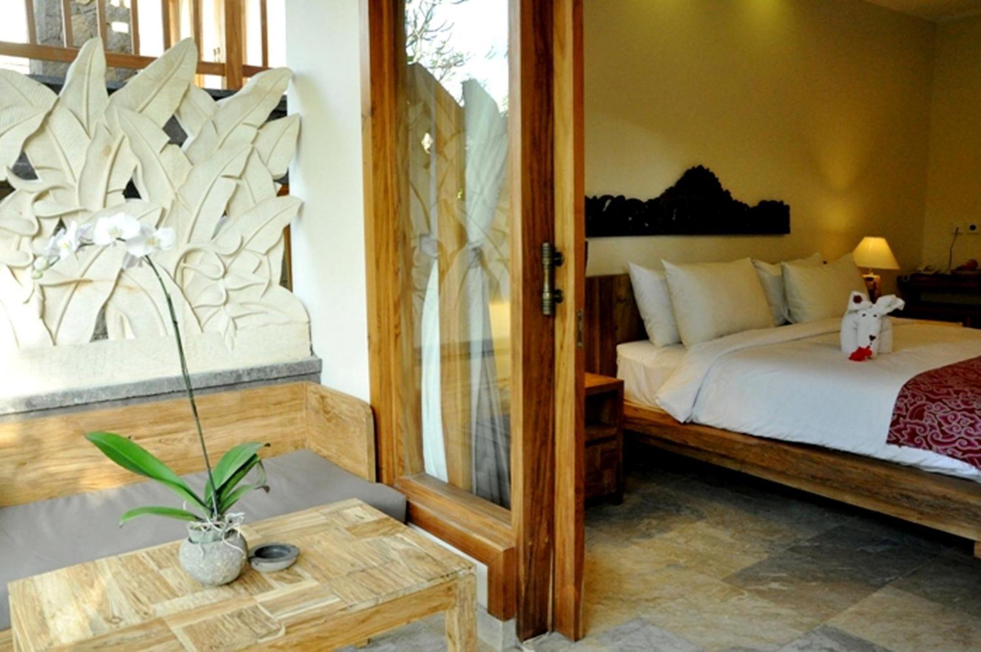 Deluxe Room Welcome Massage Afternoon Tea