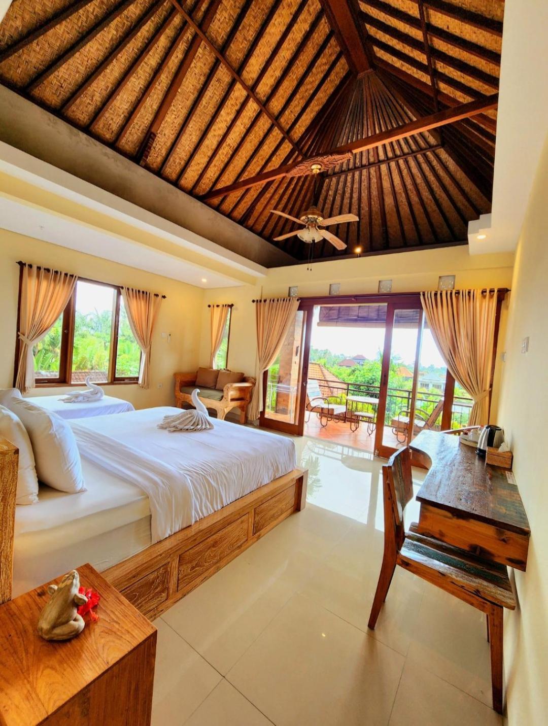 Superior Triple Room