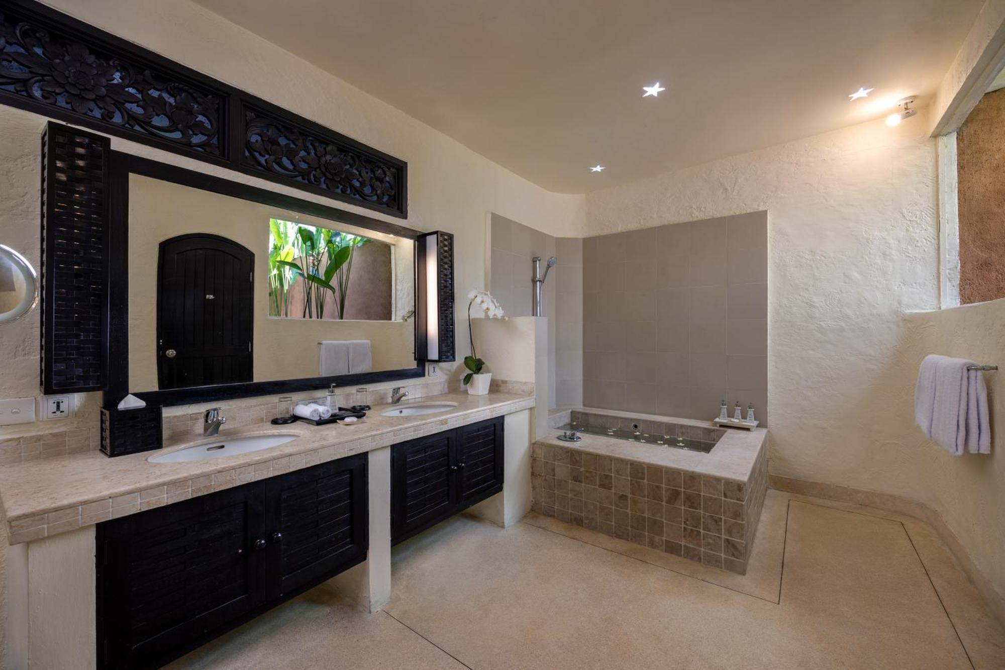 Nine-Bedroom Villa Private Pool Connecting Three Units of Three-Bedroom Villa Private Pool,1600218745:JPEG