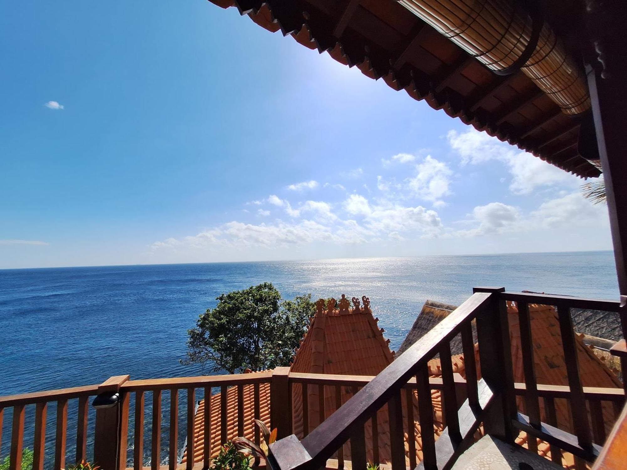 Joglo Sea View