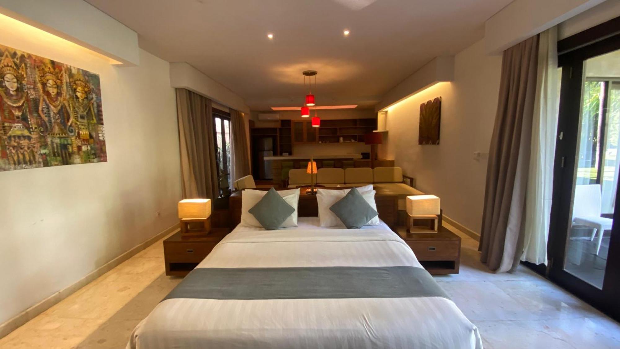 Deluxe Double Room Living Kitchen
