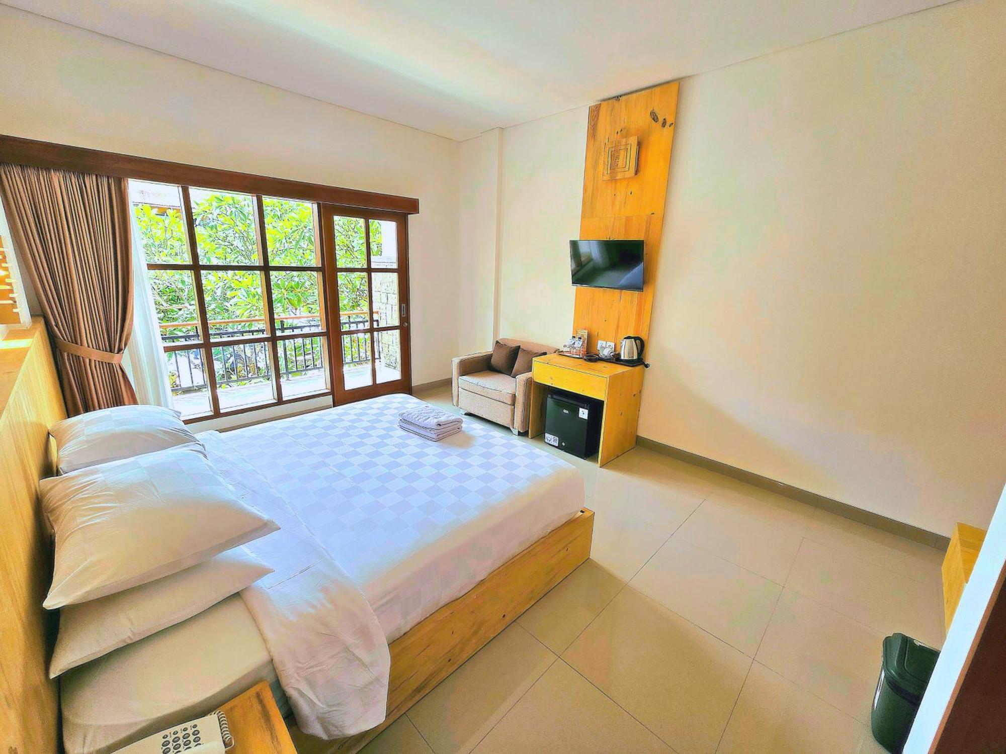 Superior Double Room Shower