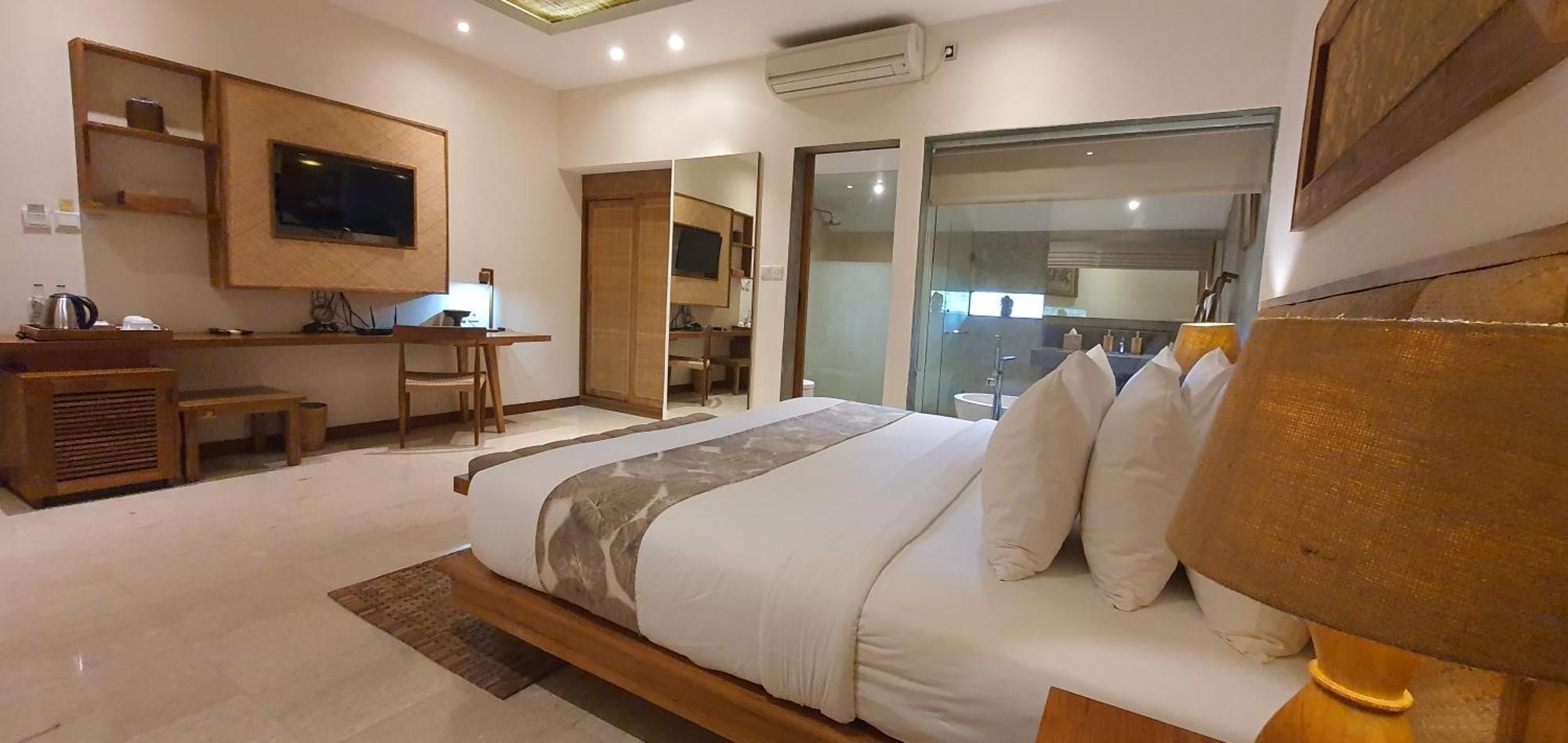 Double Room,1637768812:JPEG