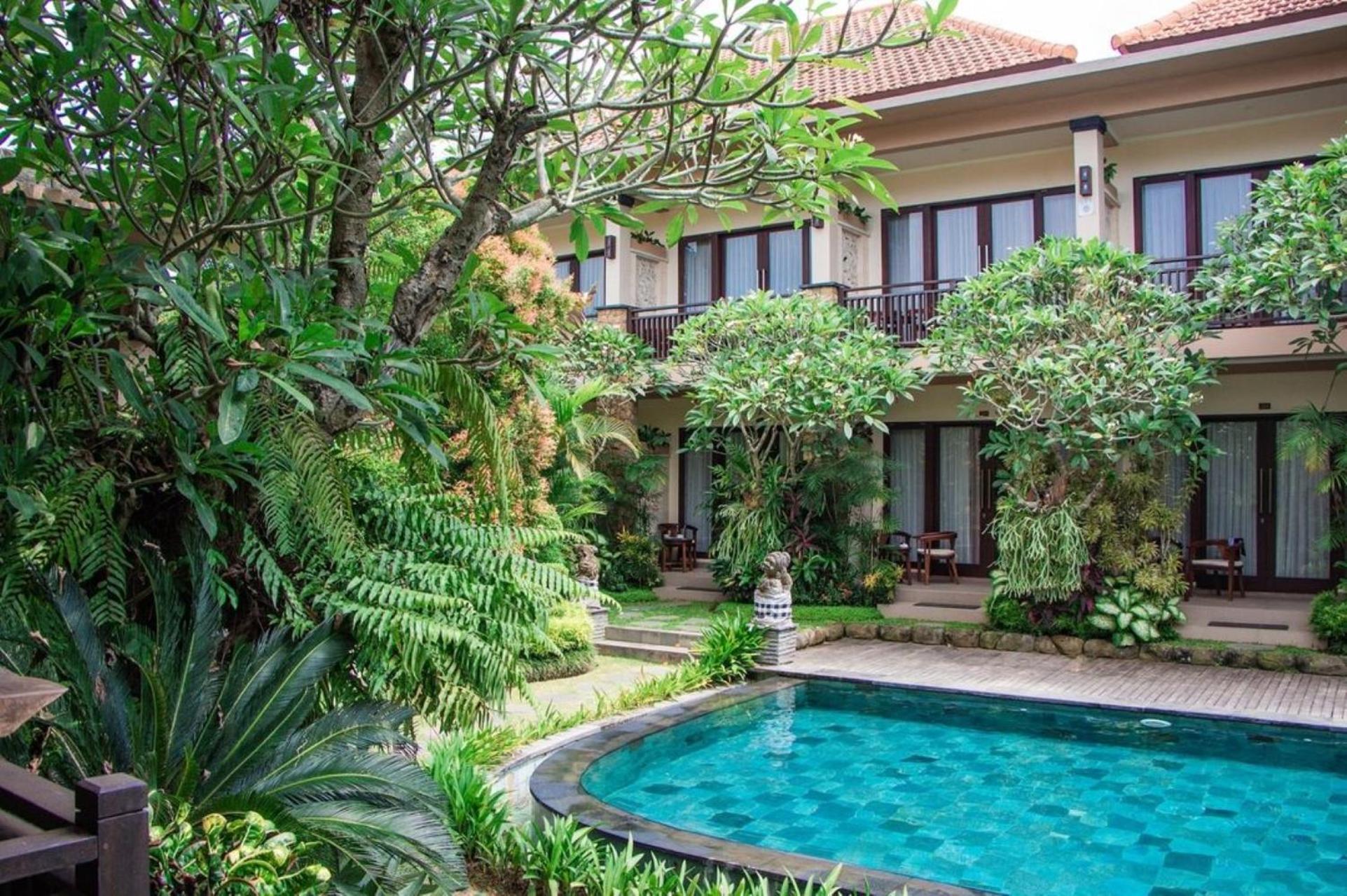 King Suite Pool View Benefits
