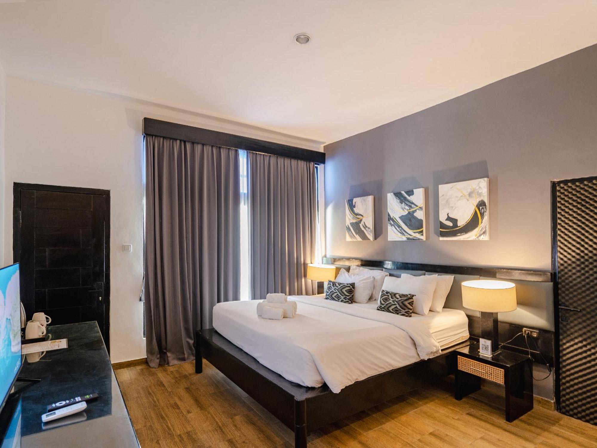 Superior Double or Twin Room Pool View