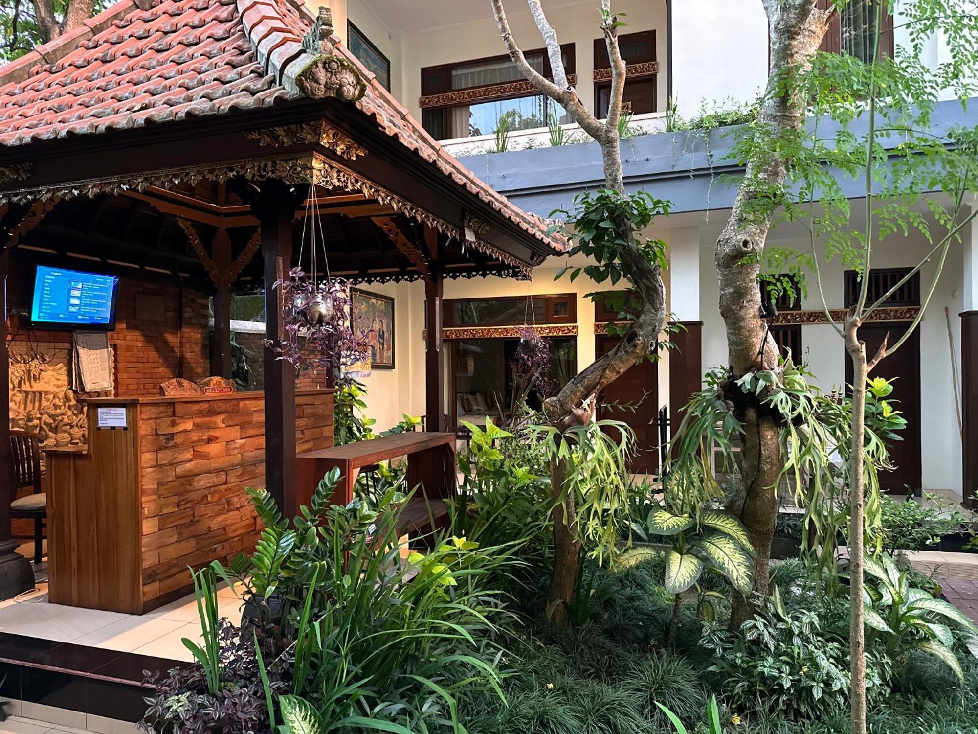 Deluxe Double or Twin Room Garden View