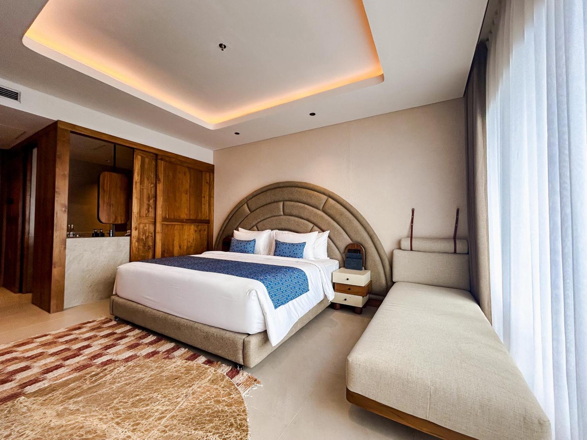 Premier Room