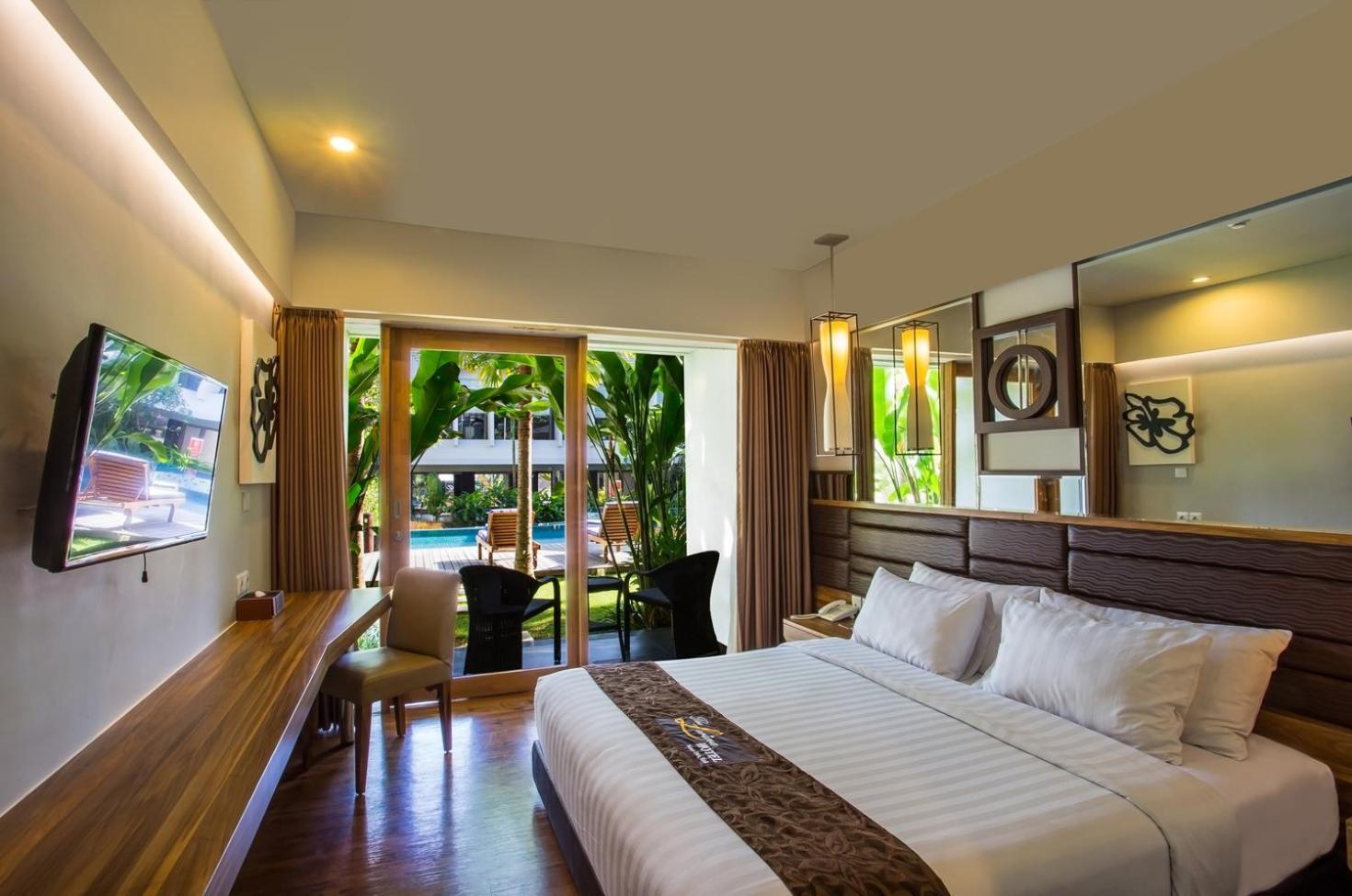 Deluxe Balcony 1 Double or 2 Single Bed