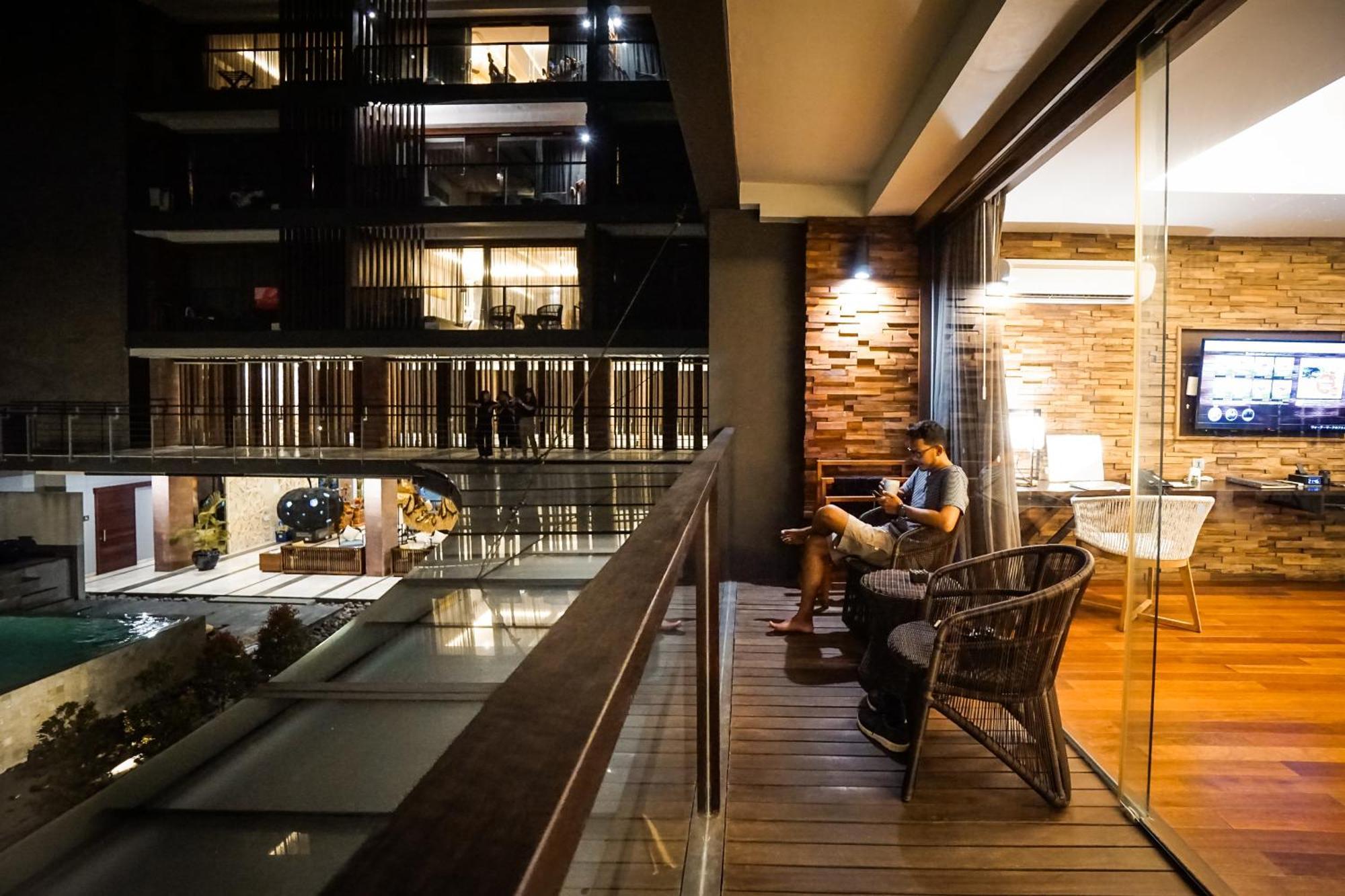 Suite Sauna & Ice Plunge Facilities