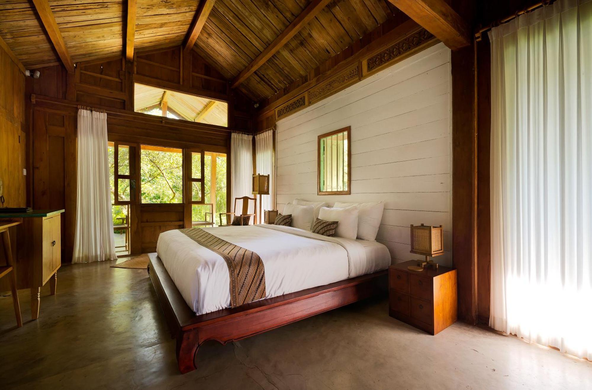 One-Bedroom Premium Bungalow Yoga Activities