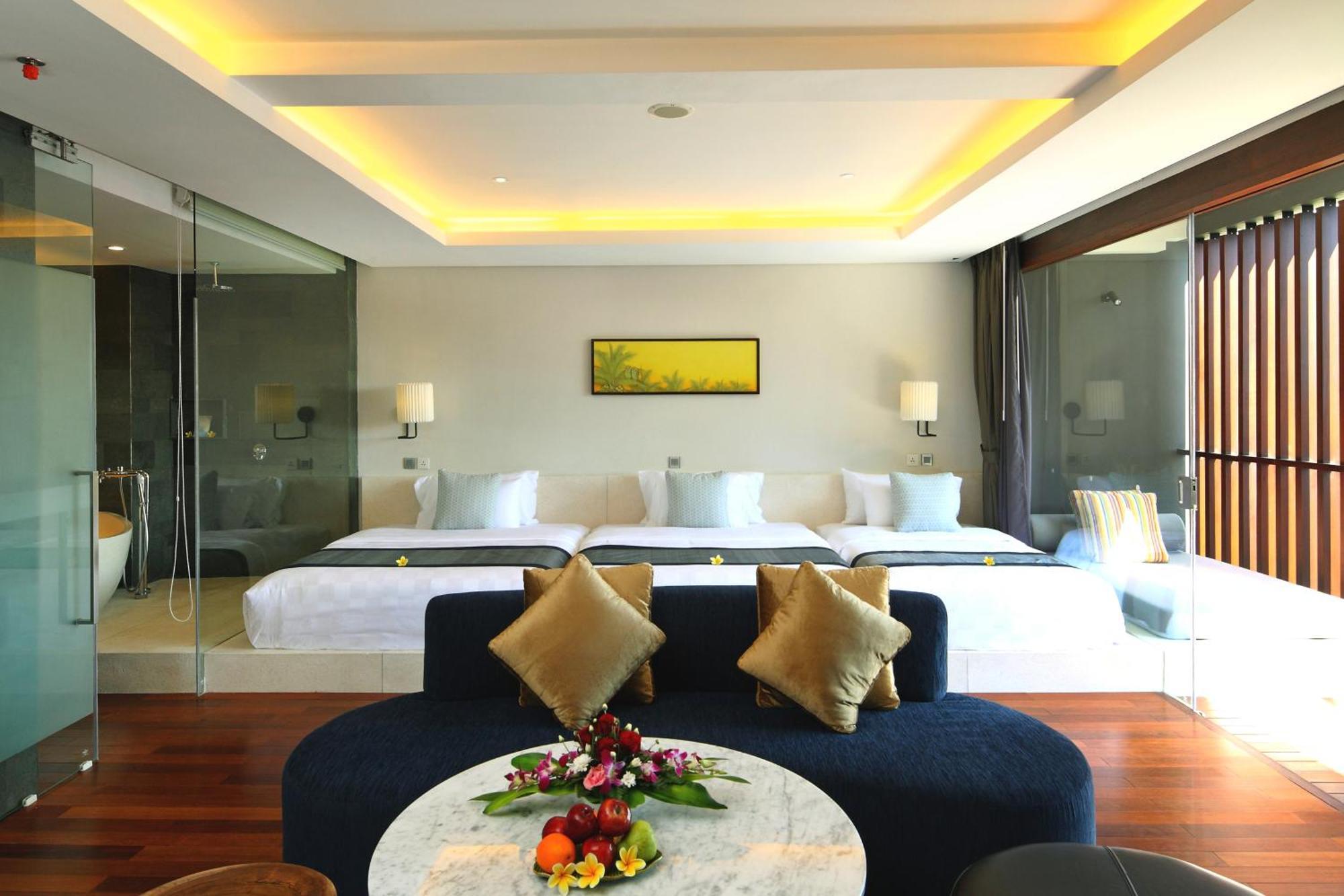 Suite Sauna & Ice Plunge Facilities