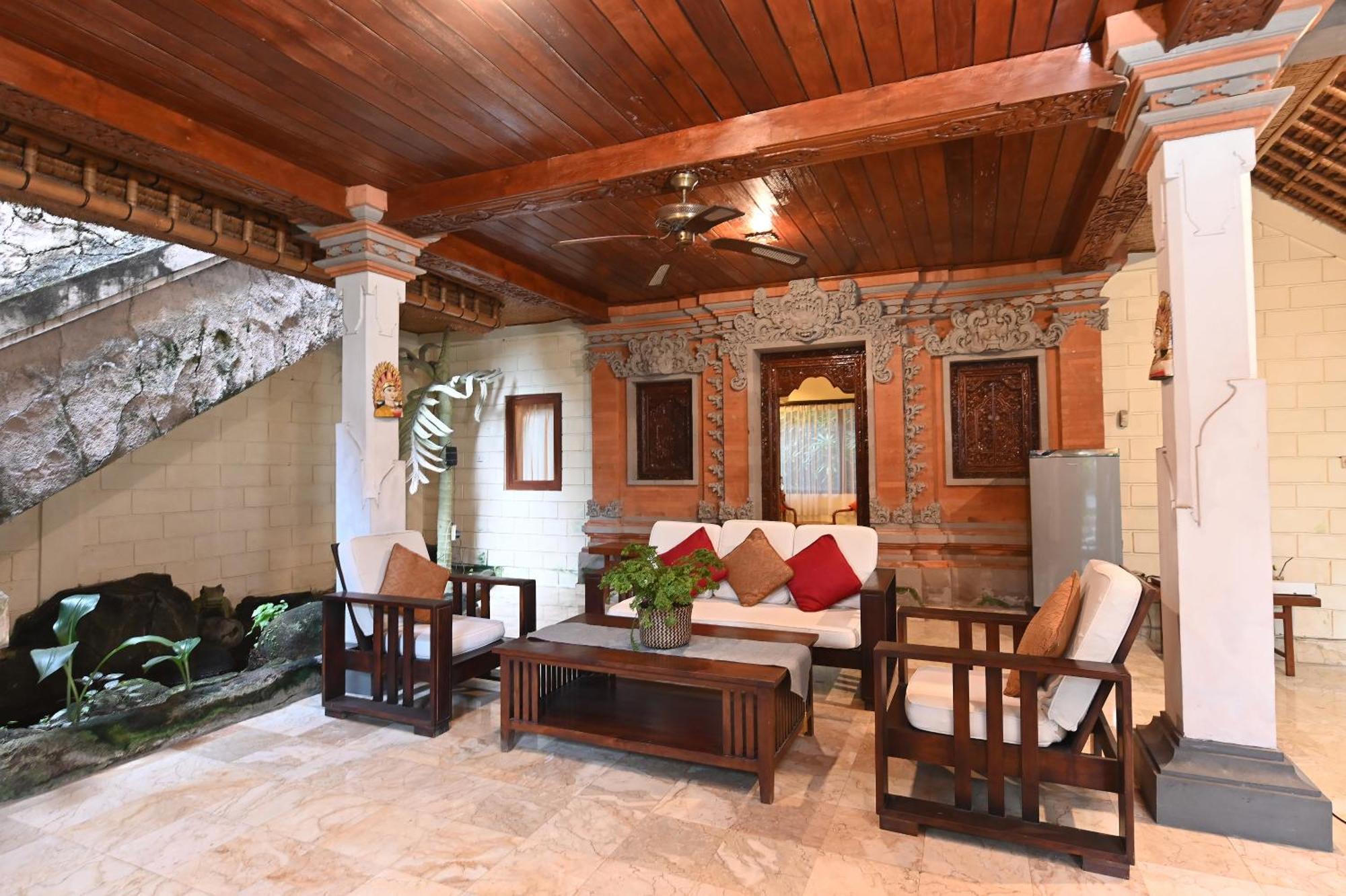 Downstairs Villa