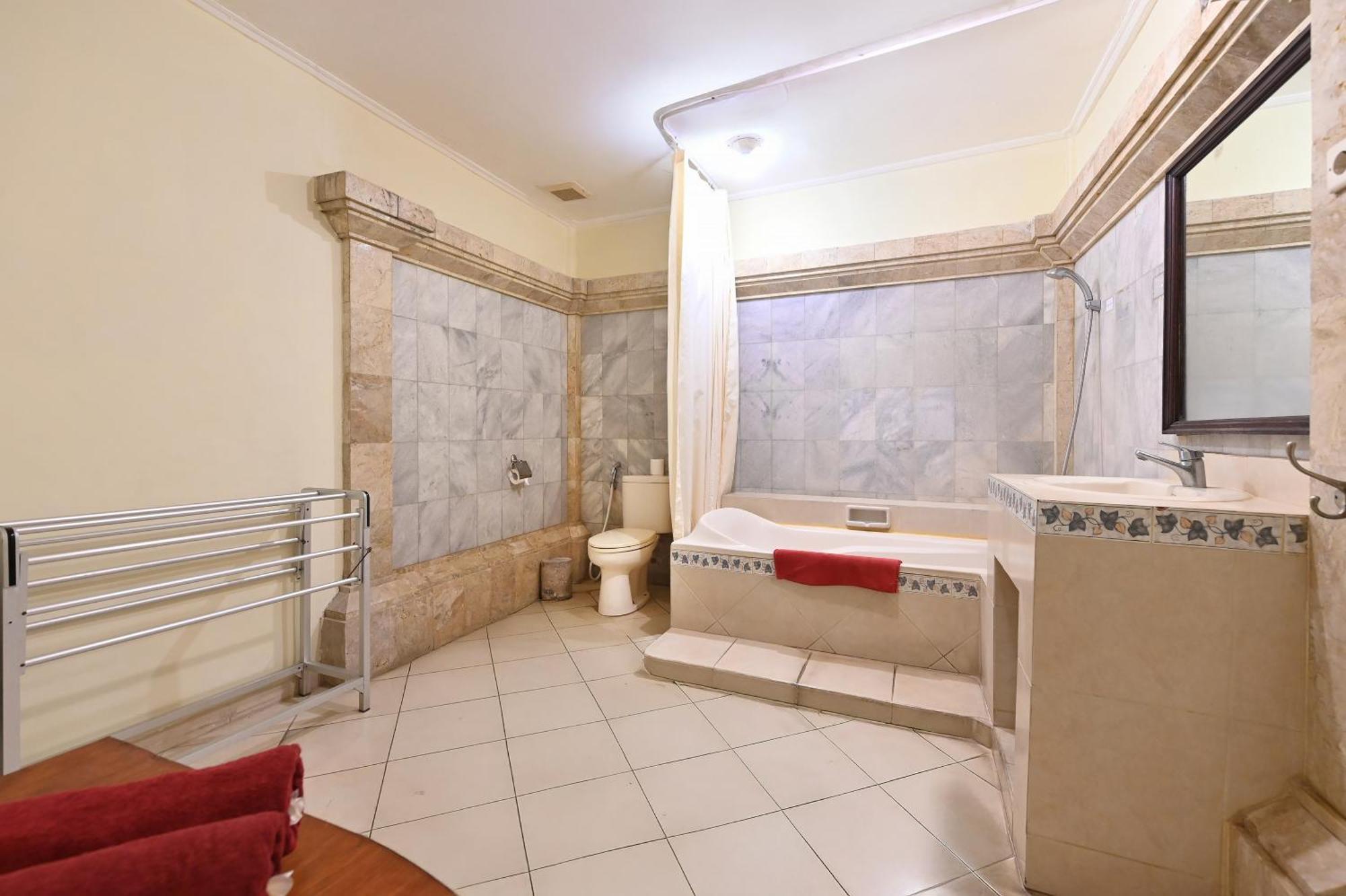 Downstairs Villa