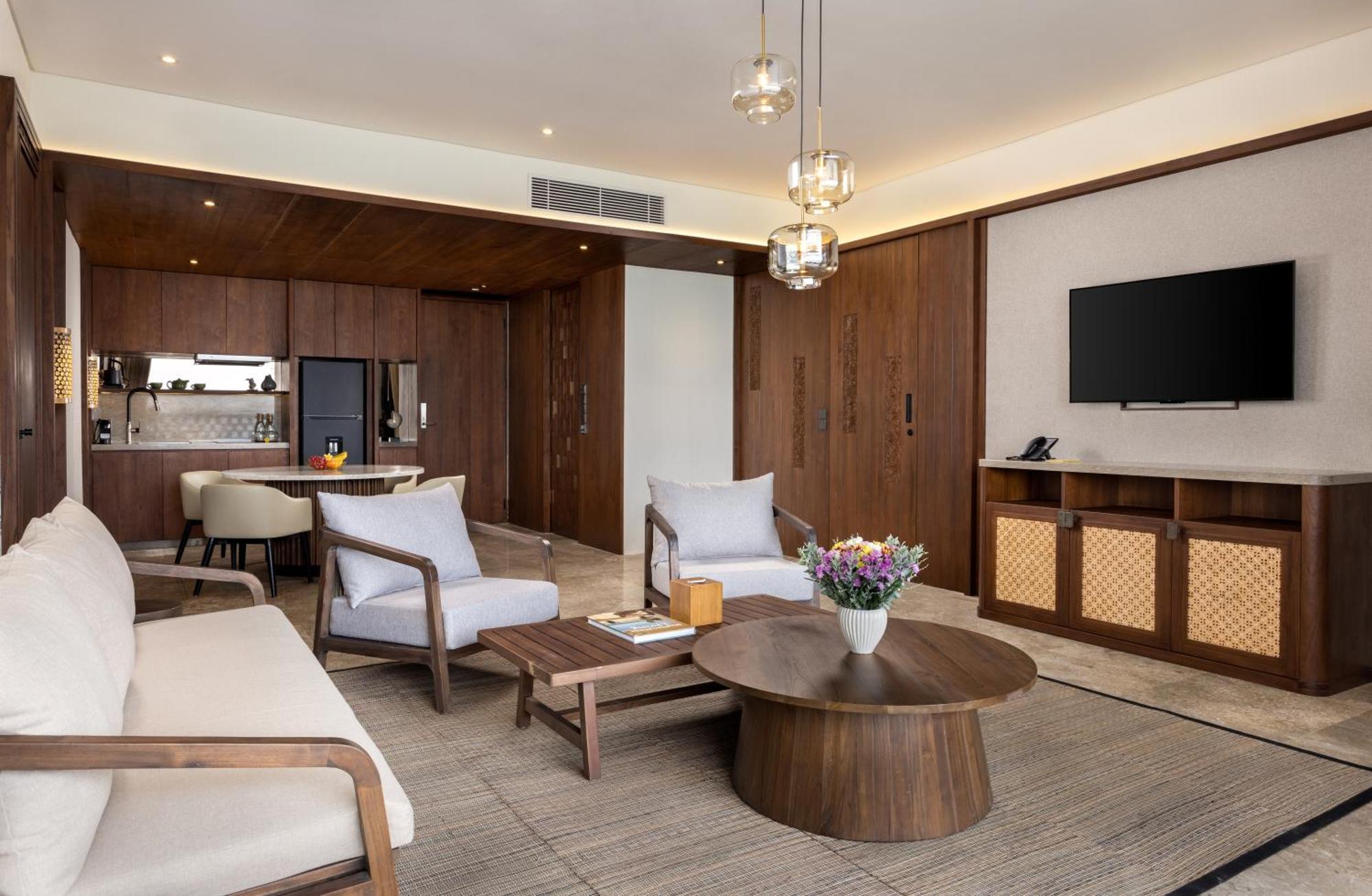 Grand Suite Garden View